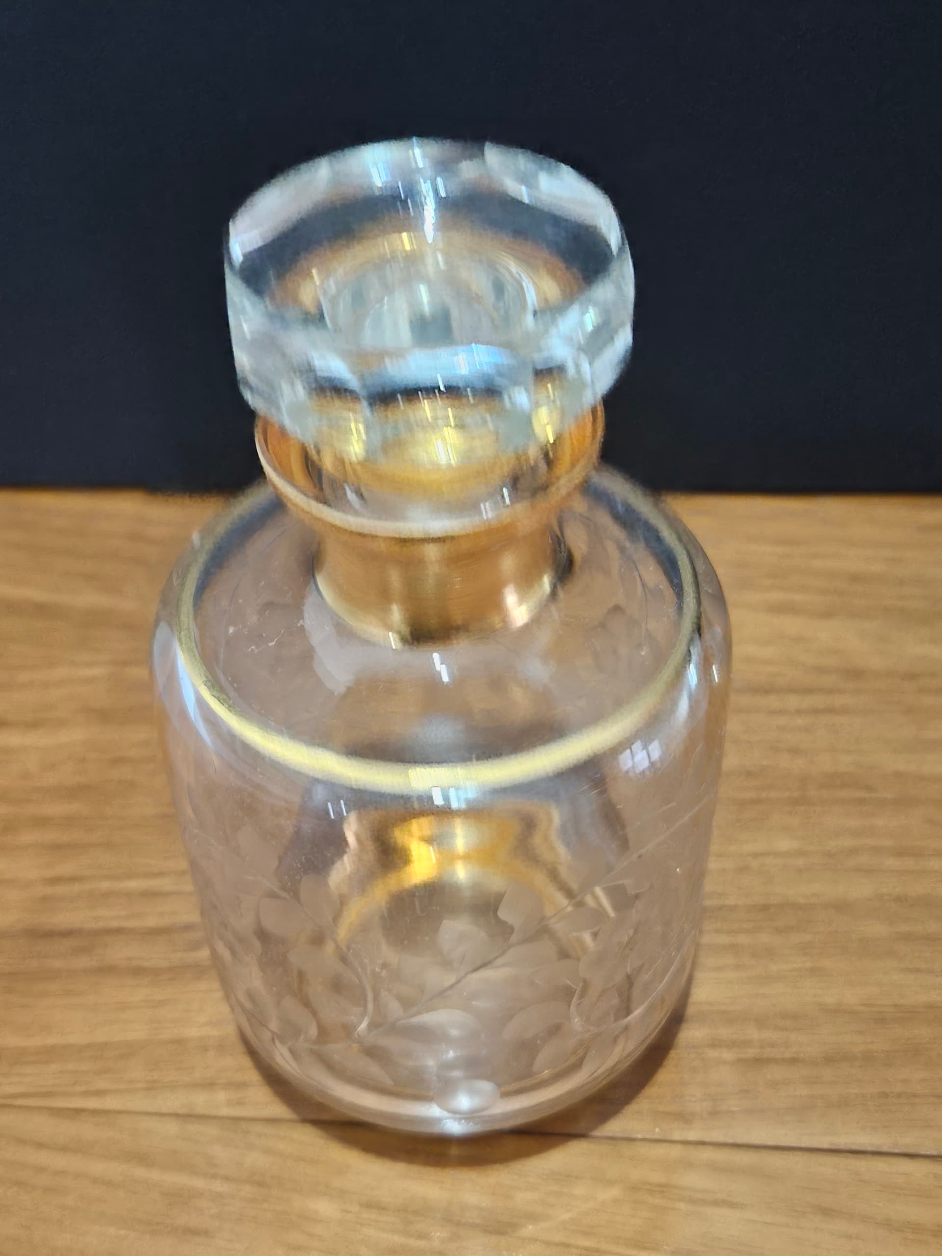 Decanter, clear crystal, gilded, Baccarat, France, early 20th century - 366834