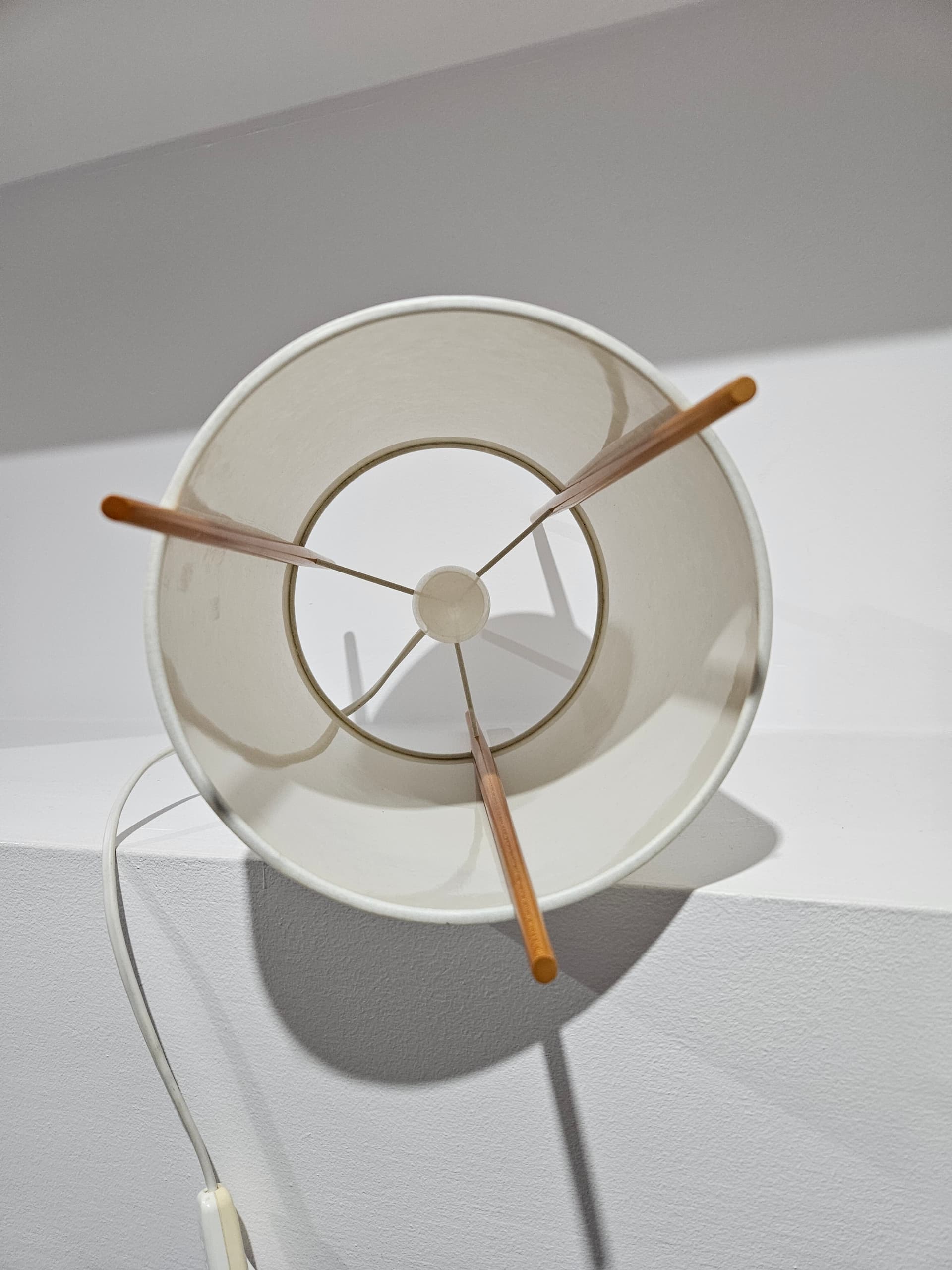 Table lamp No 9, white paper, brown wood, by I. Noguchi, Knoll, USA, 1970s. - 366852