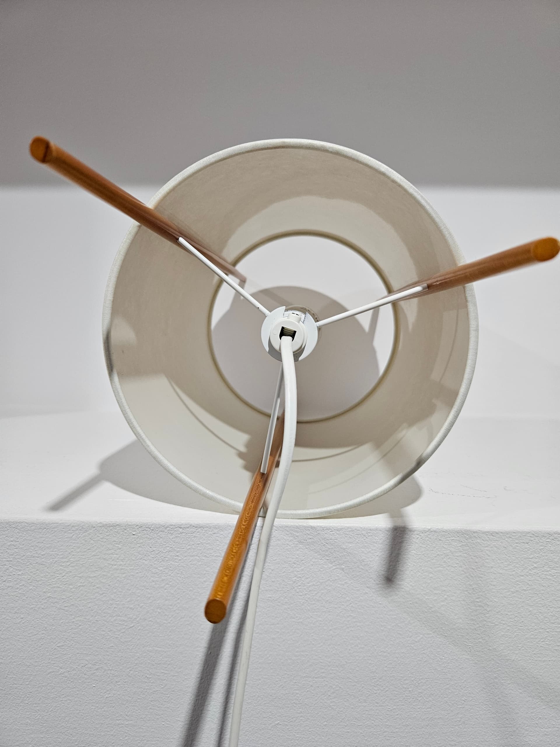 Table lamp No 9, white paper, brown wood, by I. Noguchi, Knoll, USA, 1970s. - 366851