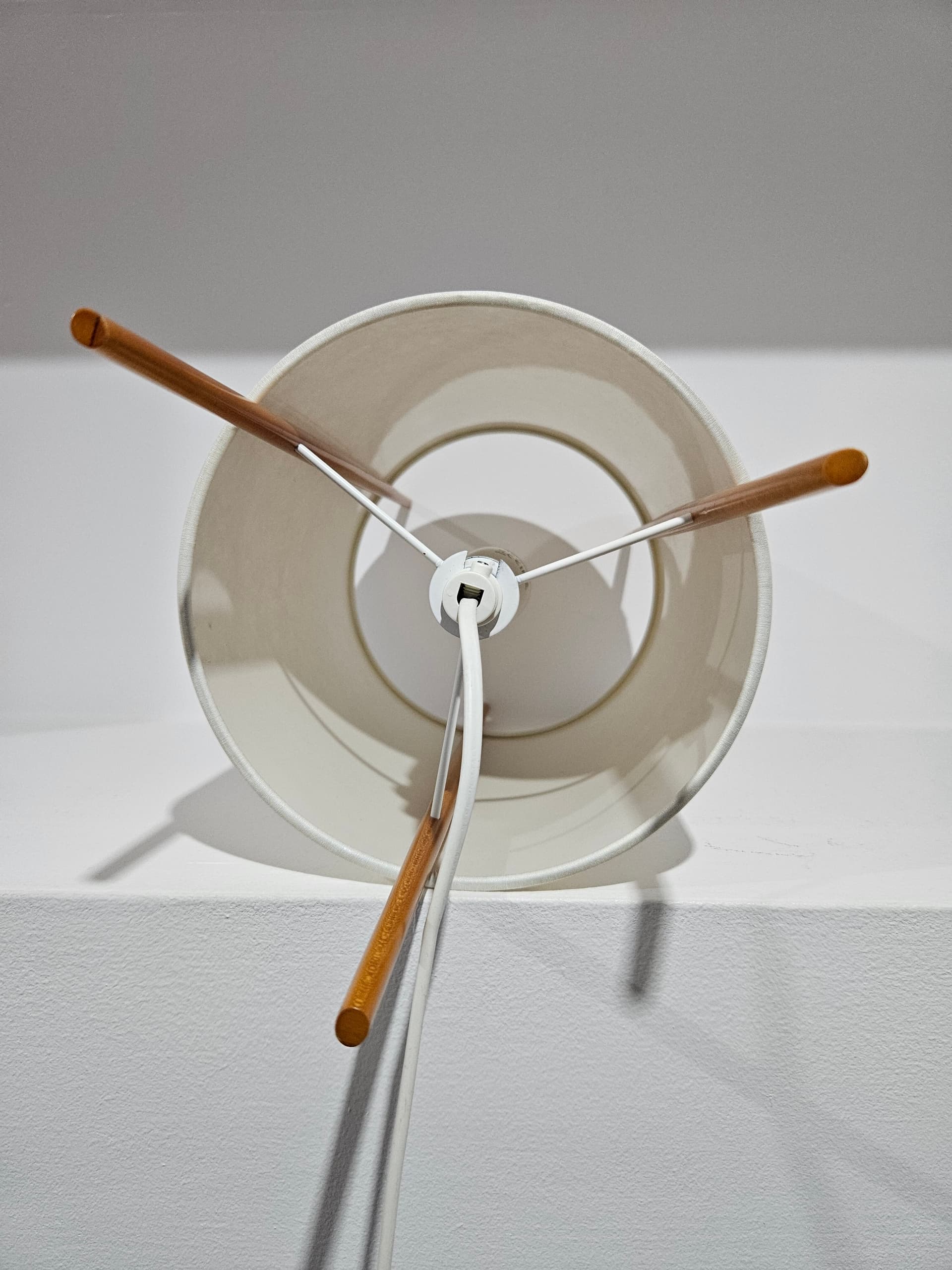 Table lamp No 9, white paper, brown wood, by I. Noguchi, Knoll, USA, 1970s. - 366854