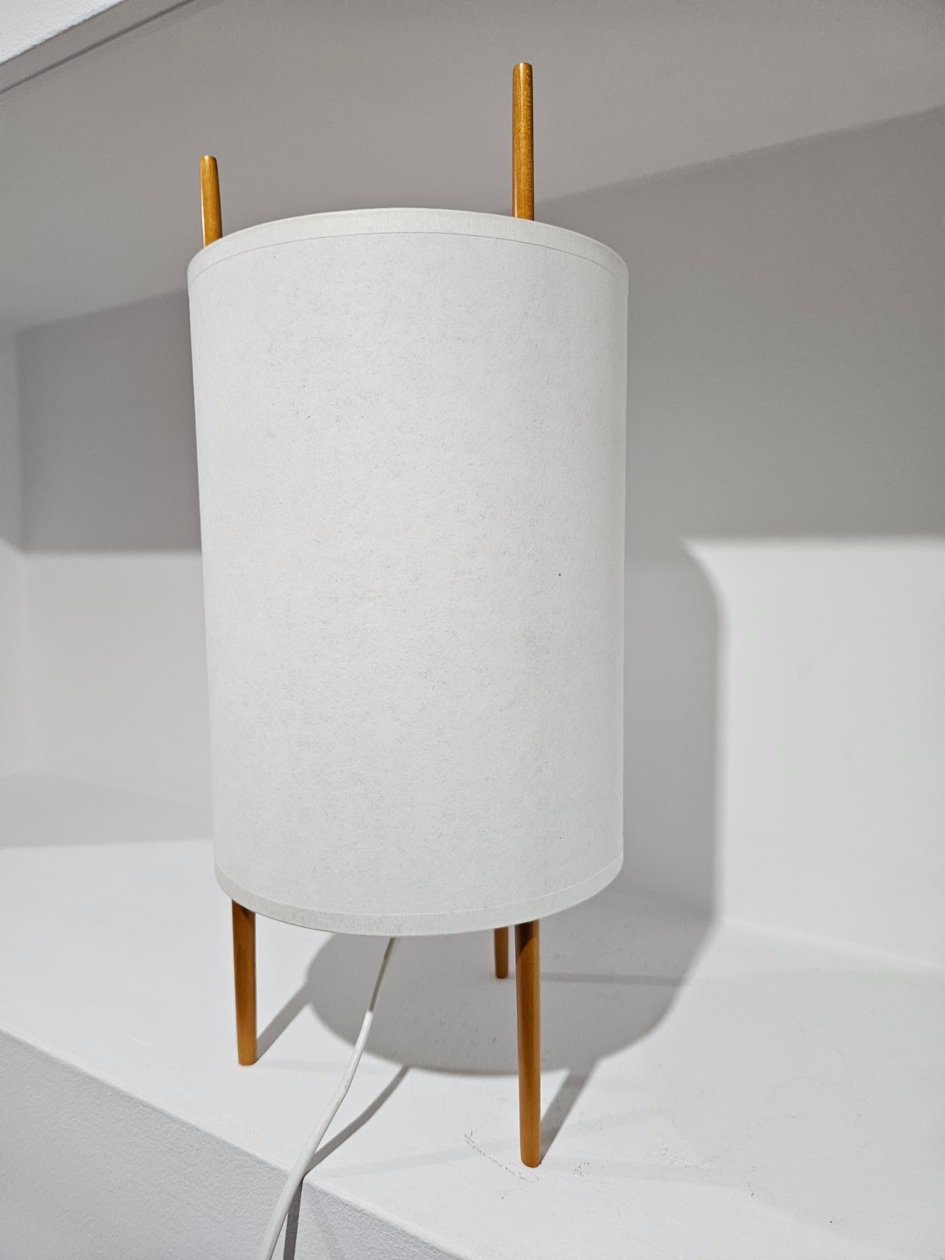 Table lamp No 9, white paper, brown wood, by I. Noguchi, Knoll, USA, 1970s. - 366857