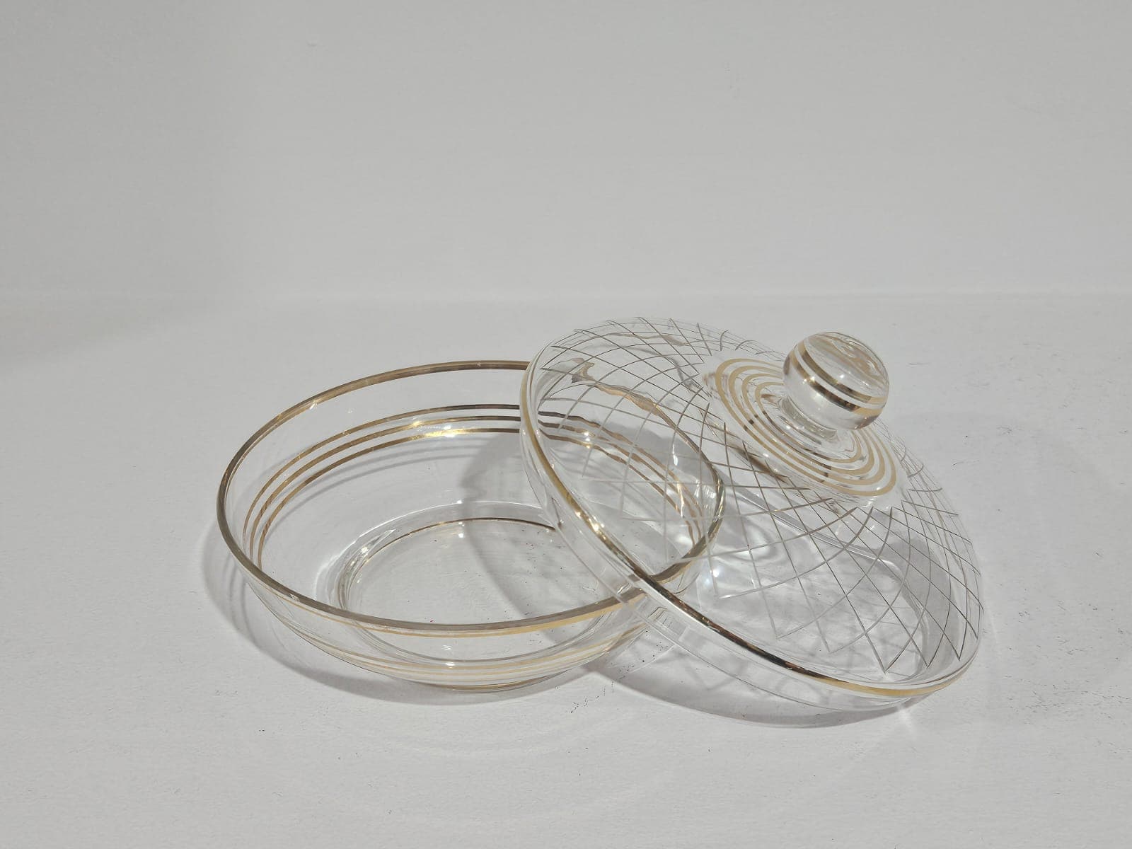 Bonbonniere Art Deco, clear glass, gilt, Austria, 1950s - 366858