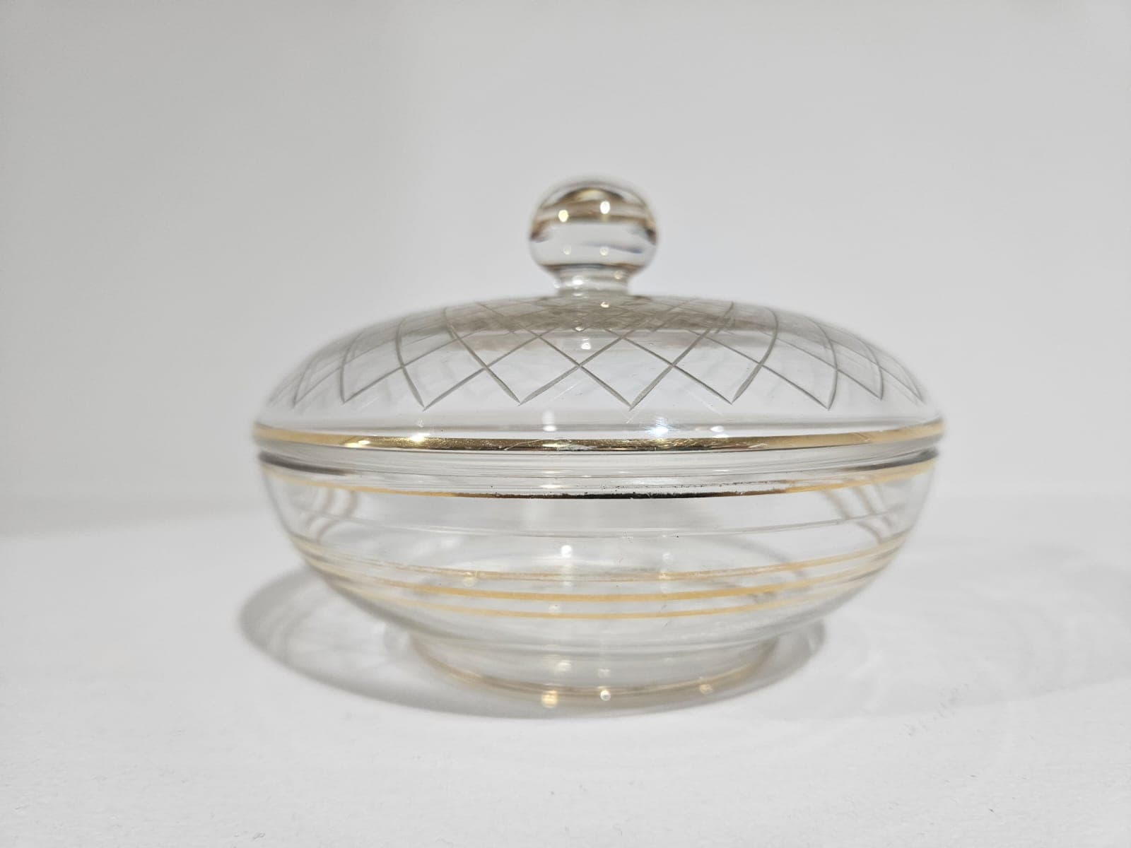 Bonbonniere Art Deco, clear glass, gilt, Austria, 1950s - 366860