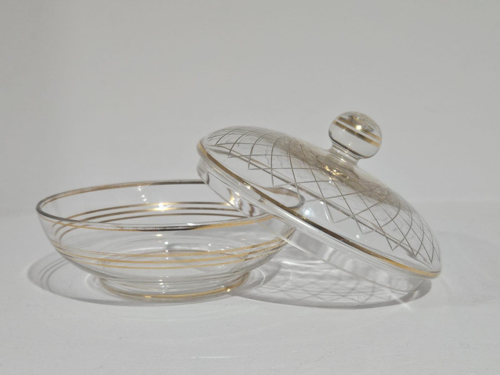 Bonbonniere Art Deco, clear glass, gilt, Austria, 1950s - 366864