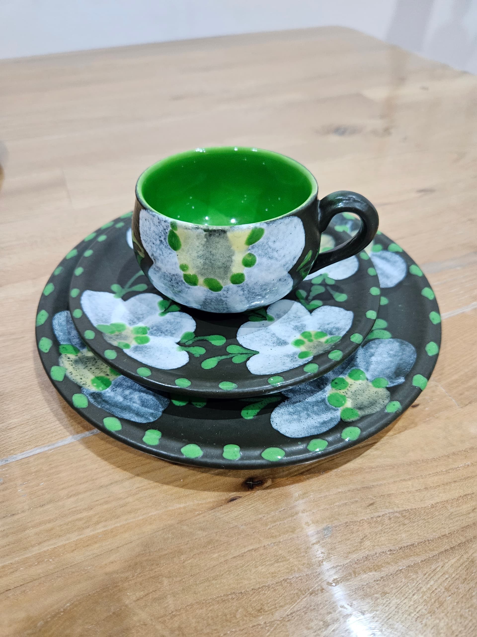 Twenty-two piece coffee and tea set, black white grey green ceramic, Argentina, 1980s. - 366878