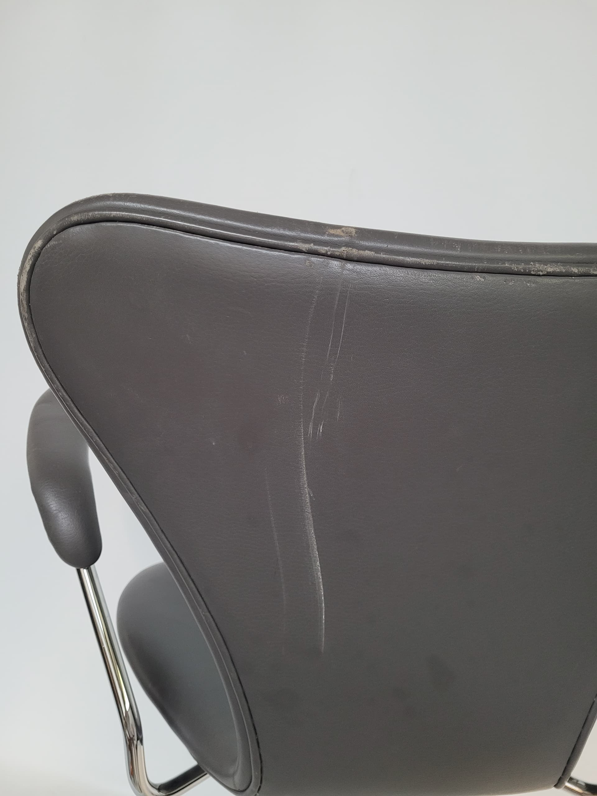 Swivel Armchair Model 3217, black leather, chromed steel, by A. Jacobsen, Denmark, 1990s. - 366936
