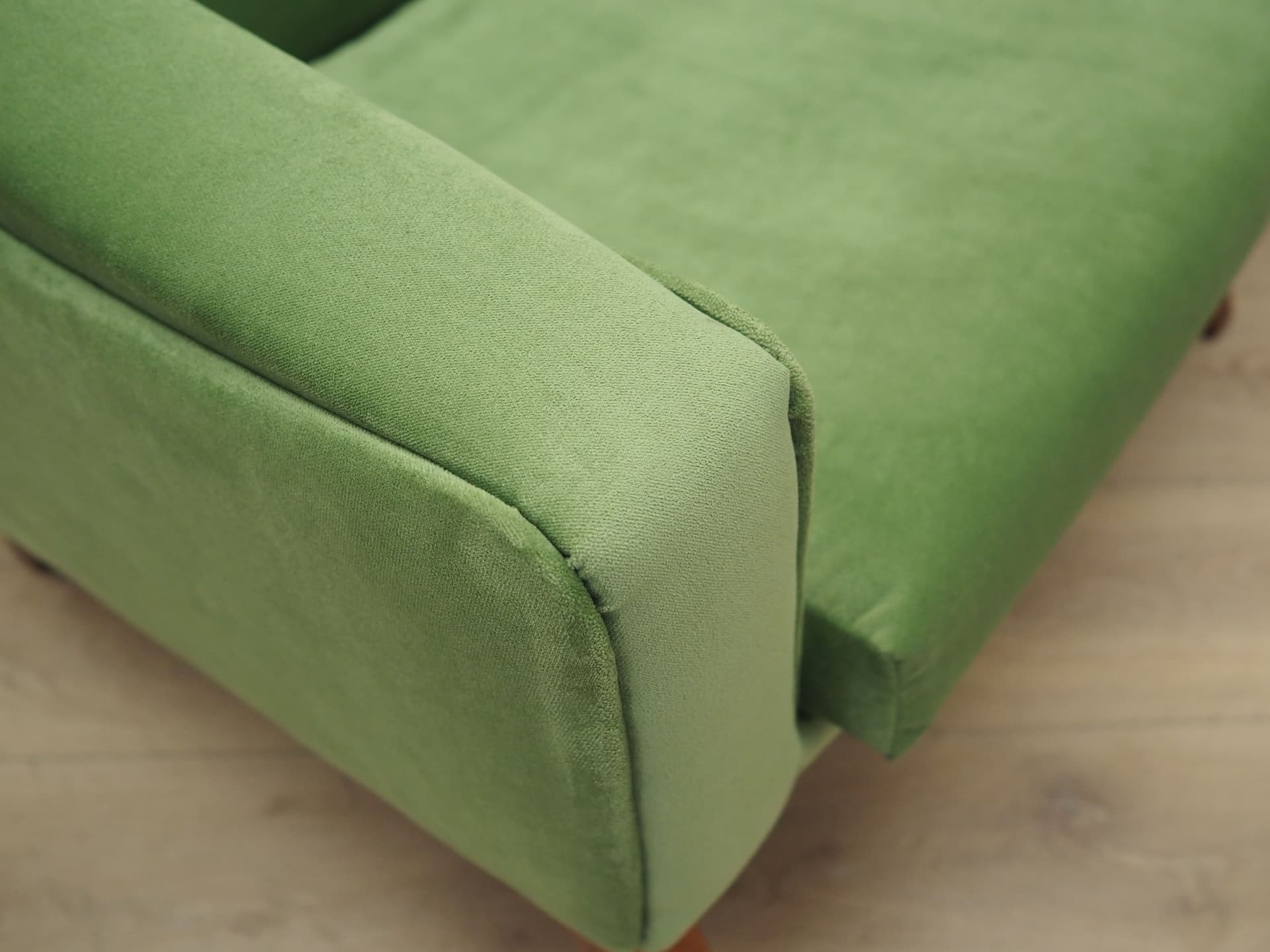 Armchair, green velvet, walnut, Denmark, 1970s. - 66187