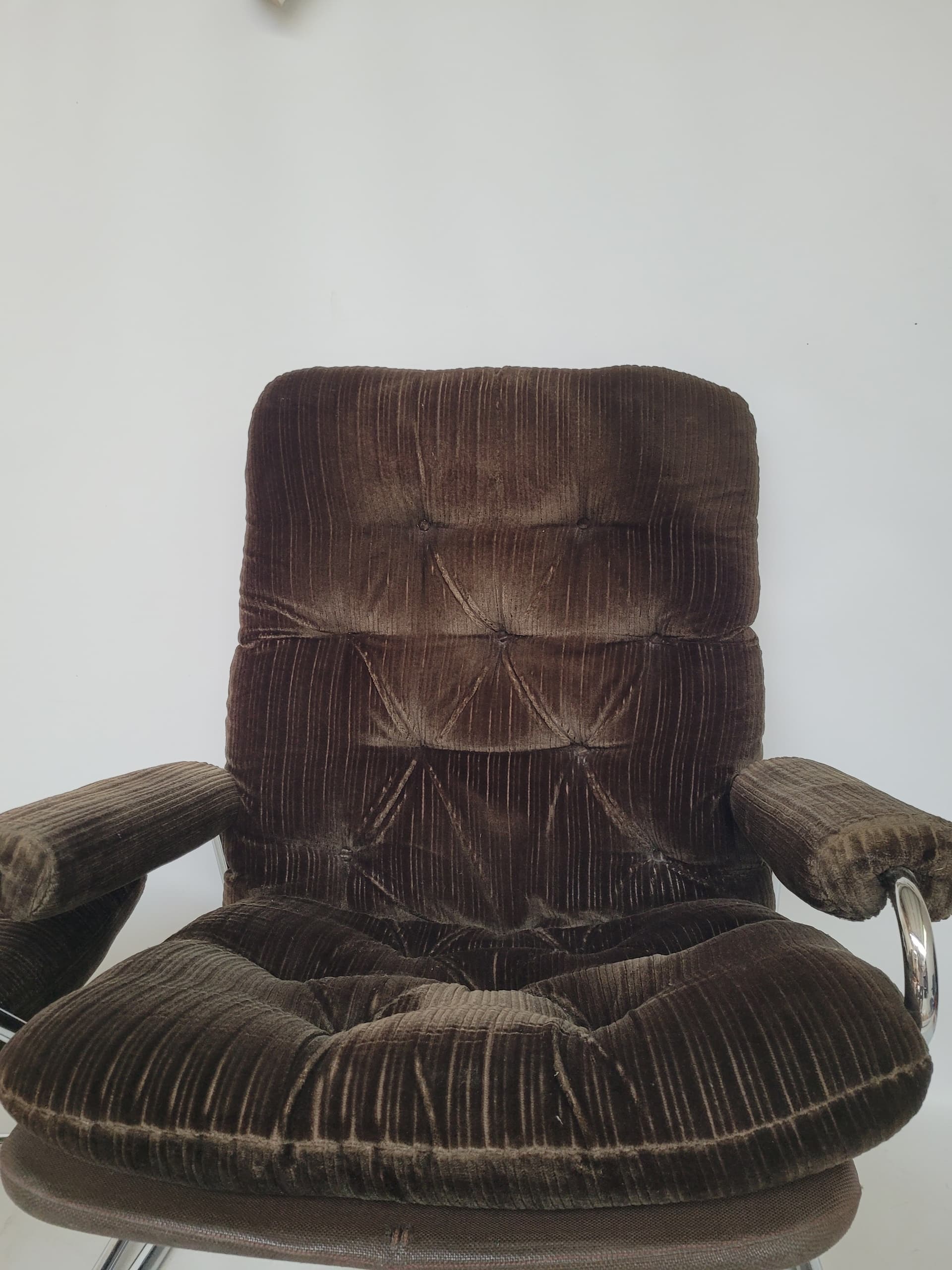Fotel z podnóżkiem Stressless, aksamit brązowy, stal polerowana, Ekornes, Norwegia, lata 60. - 366983