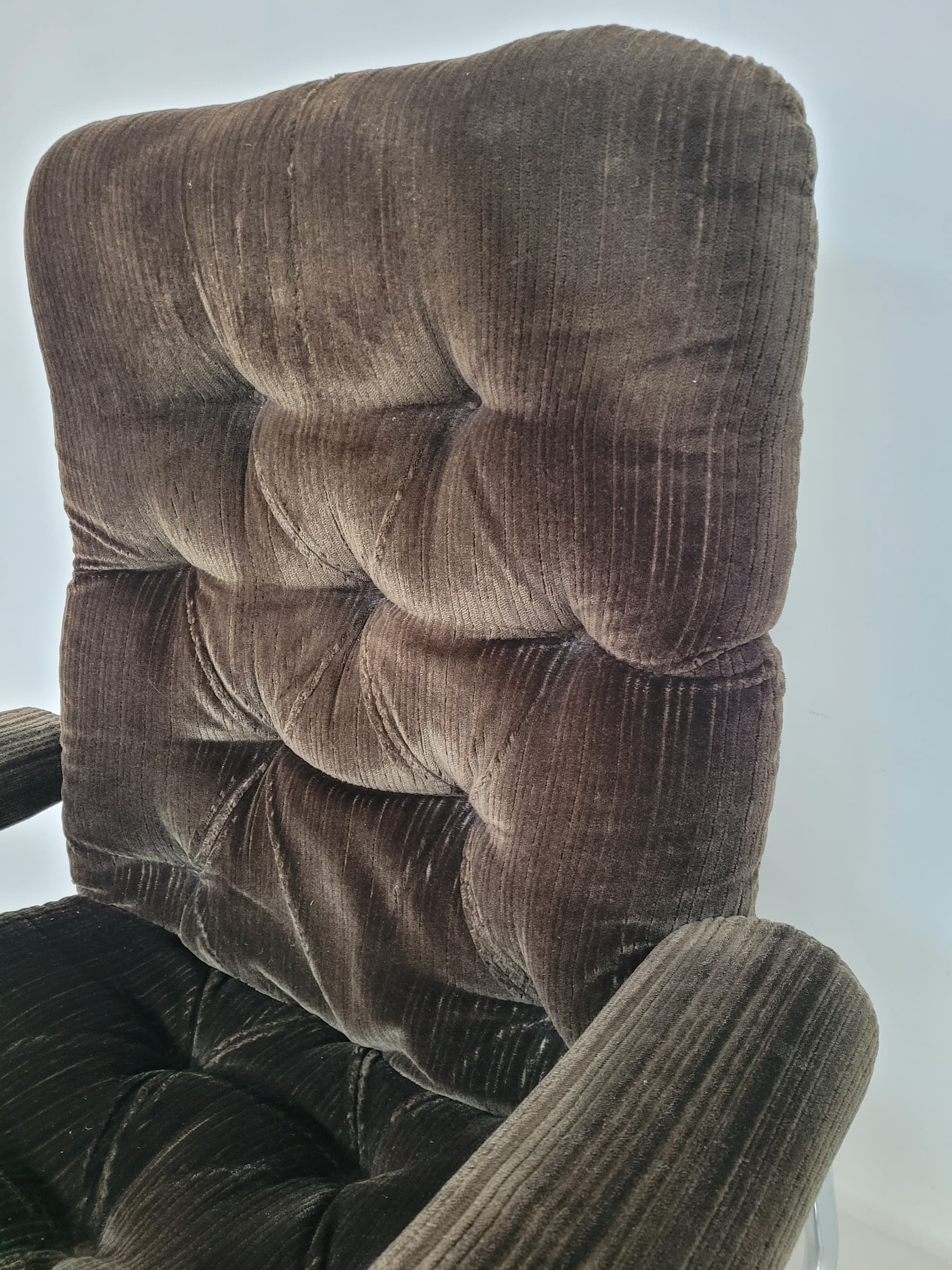Fotel z podnóżkiem Stressless, aksamit brązowy, stal polerowana, Ekornes, Norwegia, lata 60. - 366977