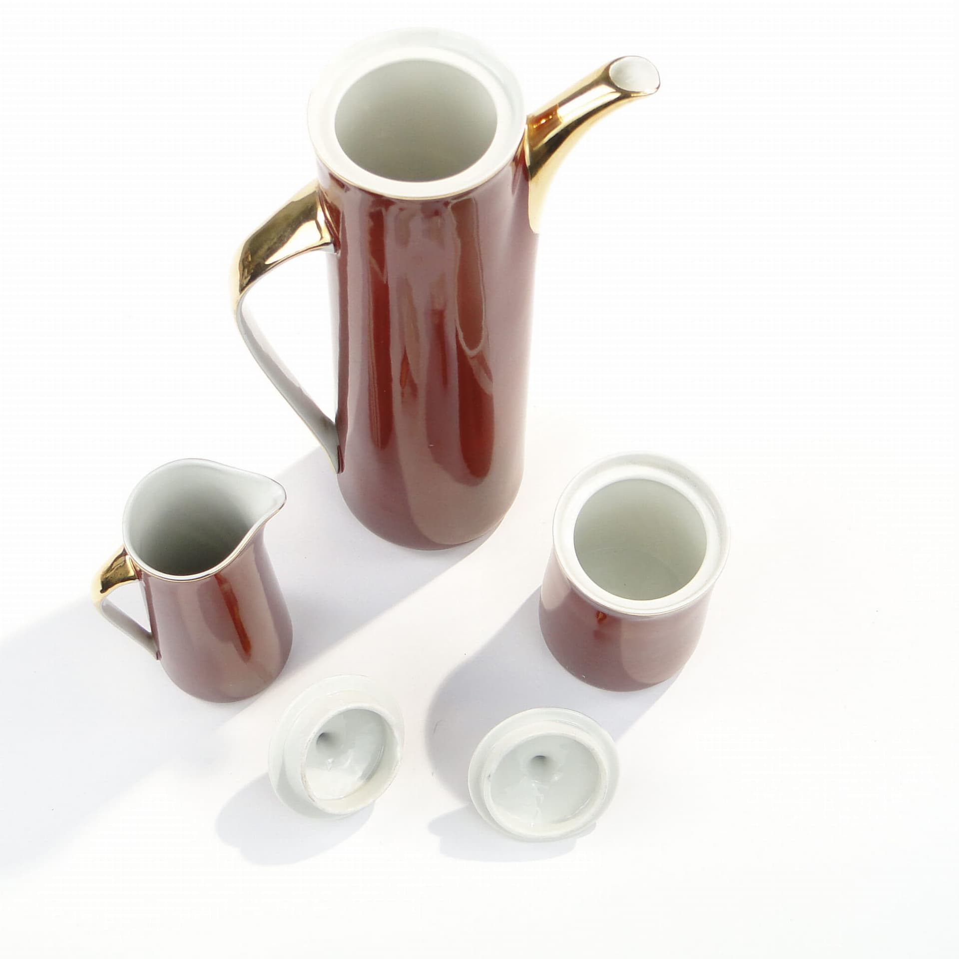 Zestaw kawowy Krokus, czerwony biały złoty, porcelana, proj. W. Potacki, Ćmielów, Polska, lata 60. - 367219