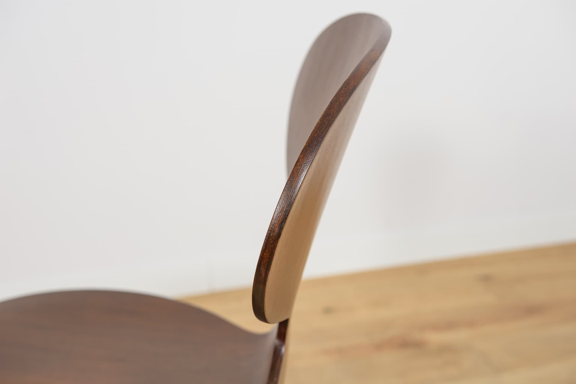 Set of six chairs Ant 3101, teak plywood brown, chrome steel silver, by A. Jacobsen, for Fritz Hansen, Denmark, 1970s. - 367653