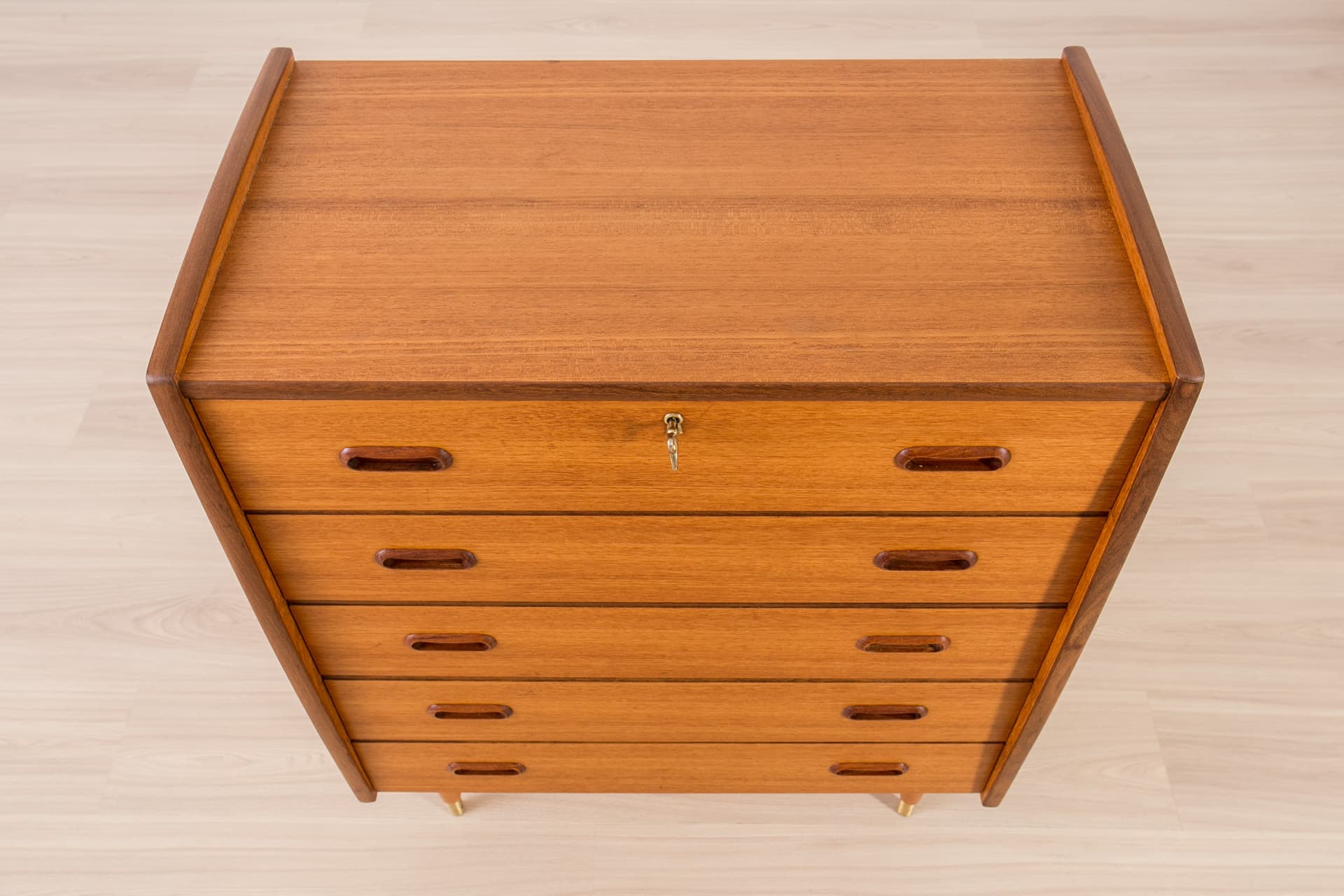 Komoda skandynawska, teak brązowy, Norwegia, lata 70. - 367811