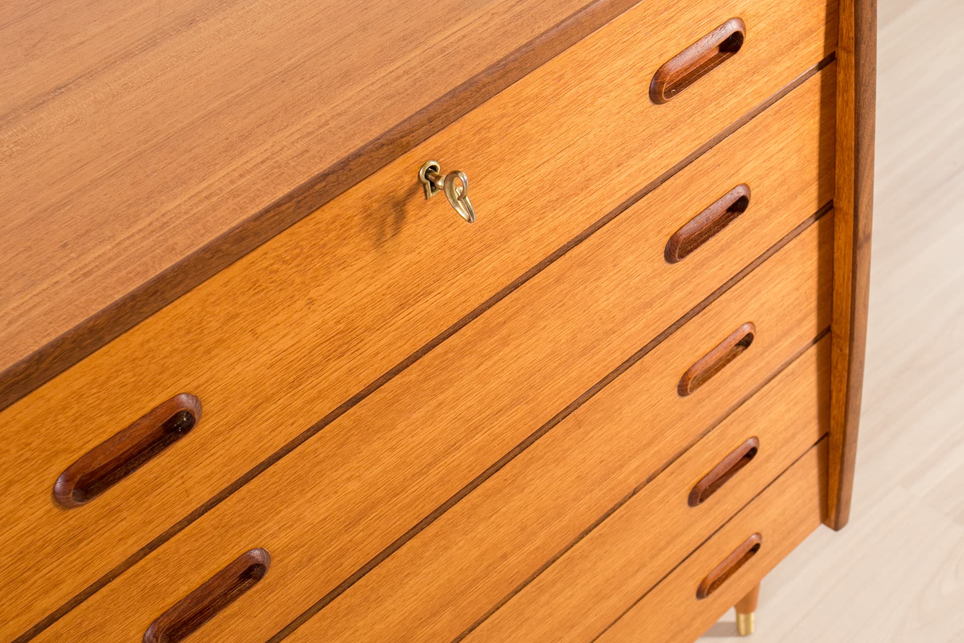 Komoda skandynawska, teak brązowy, Norwegia, lata 70. - 367805