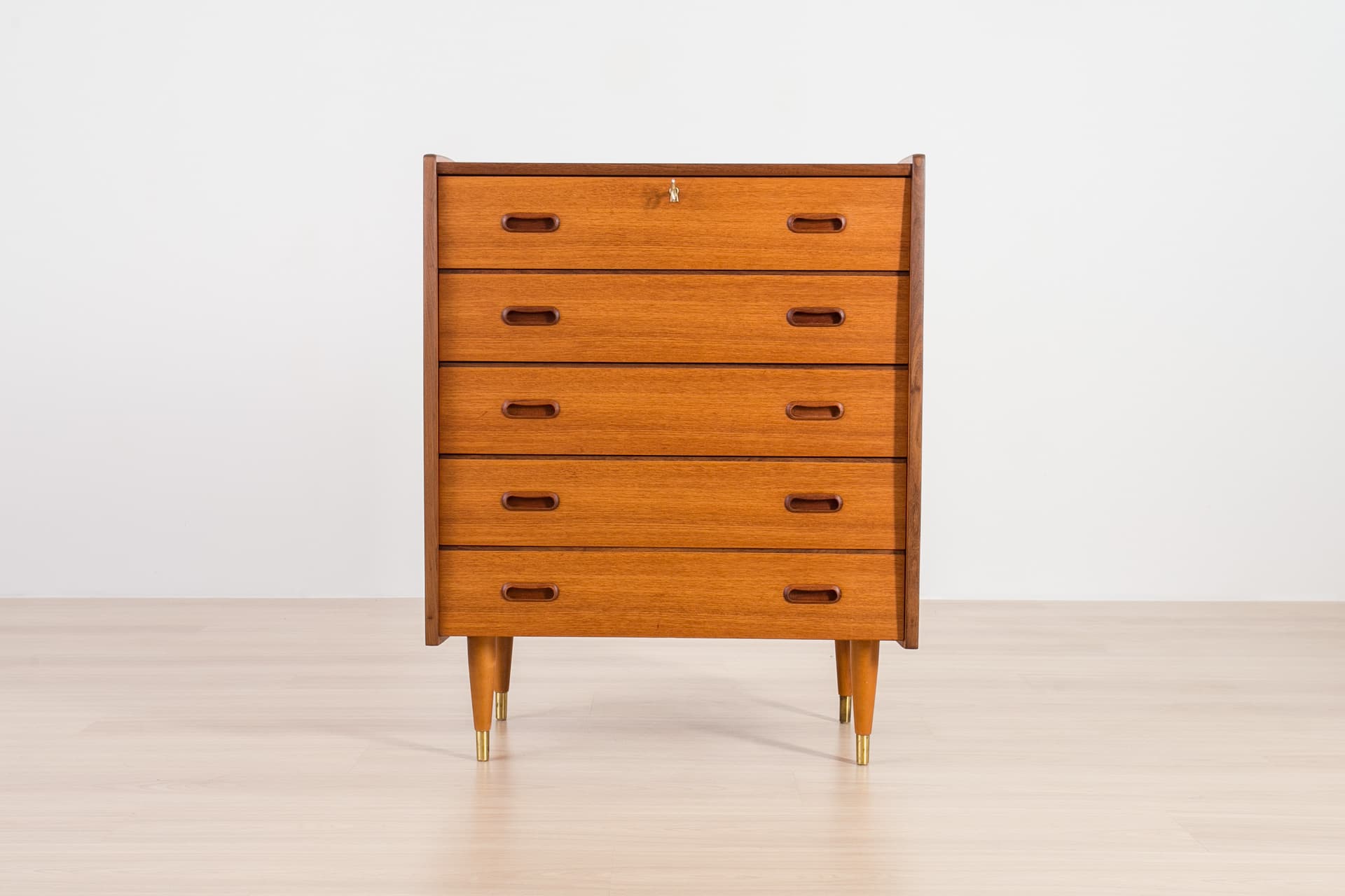Komoda skandynawska, teak brązowy, Norwegia, lata 70. - 367798