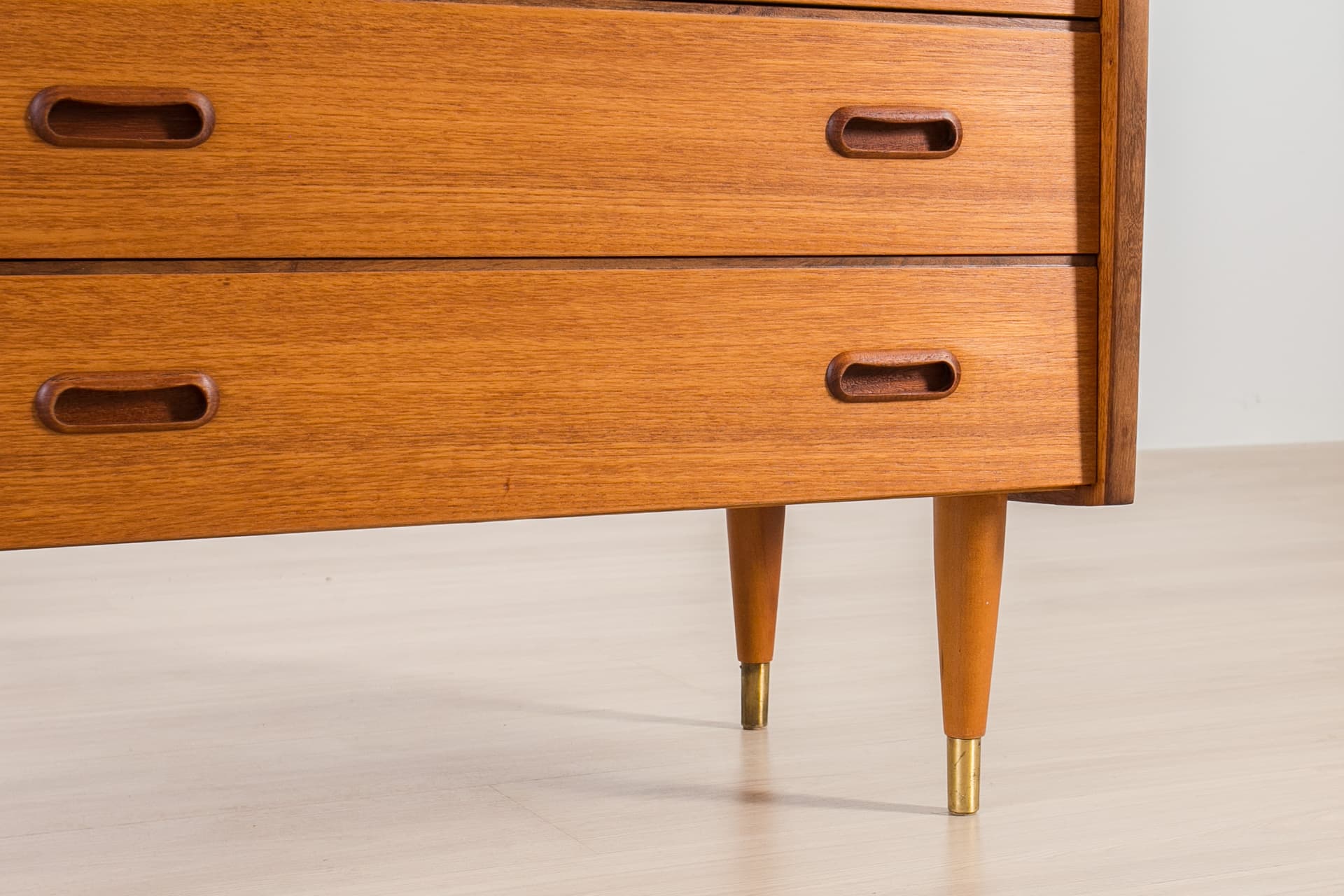 Komoda skandynawska, teak brązowy, Norwegia, lata 70. - 367804