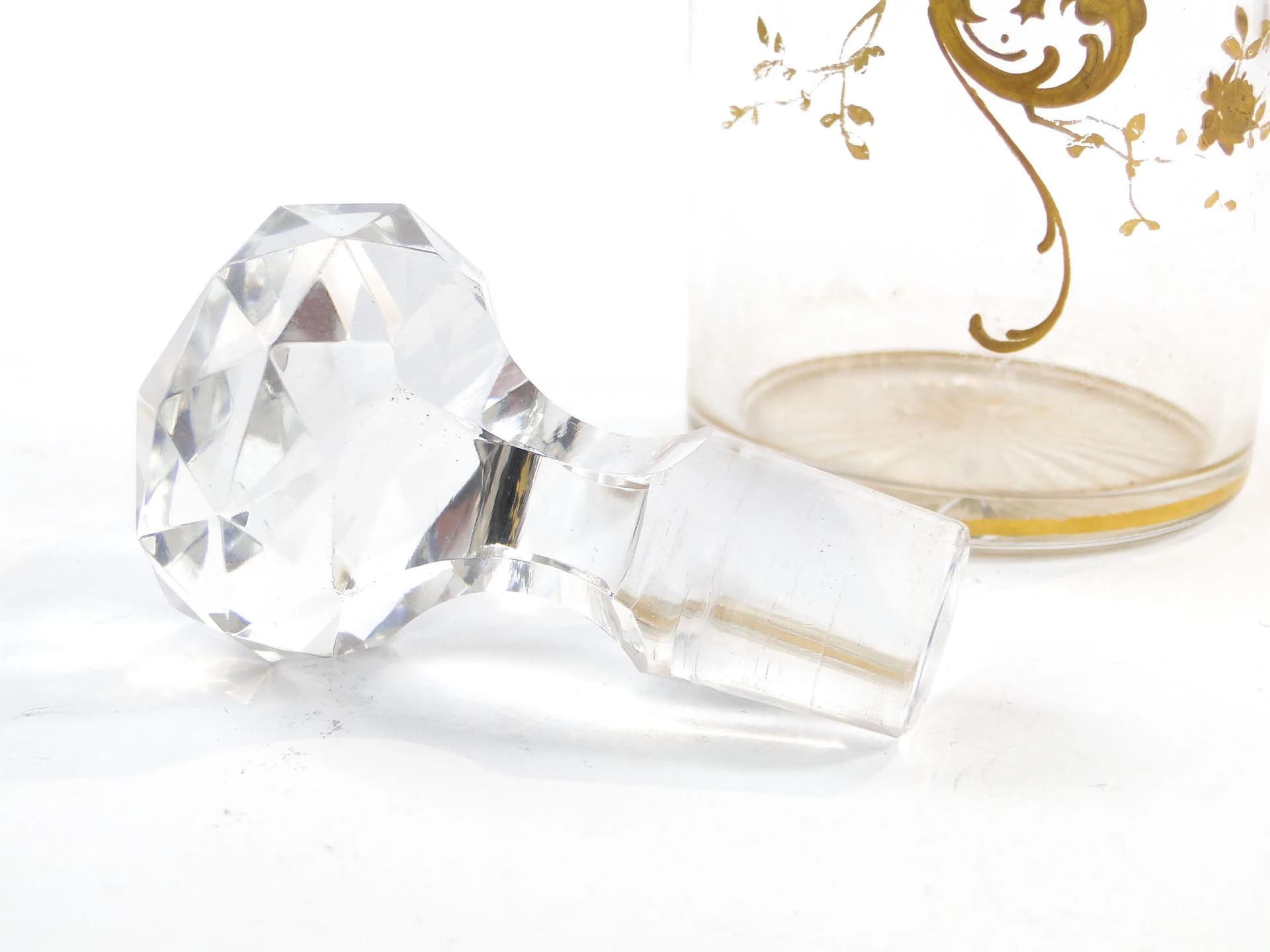 Flakon, kryształ przezroczysty, złocenie, Baccarat, Francja, początek XX w. - 368093