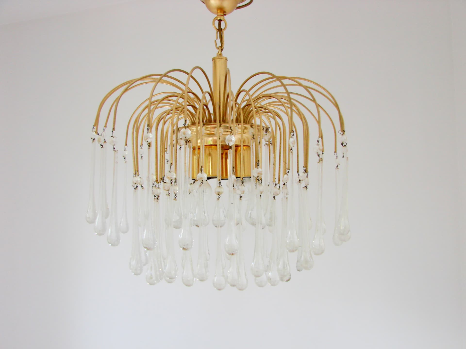 Lampa wisząca, złoty metal, kryształ przezroczysty, proj. P. Venini, Włochy, lata 70. - 368546