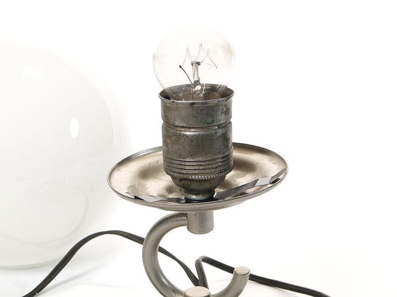 Lampa stołowa, pop art, szkło białe, metal srebrny, Polska, lata 50. - 368579