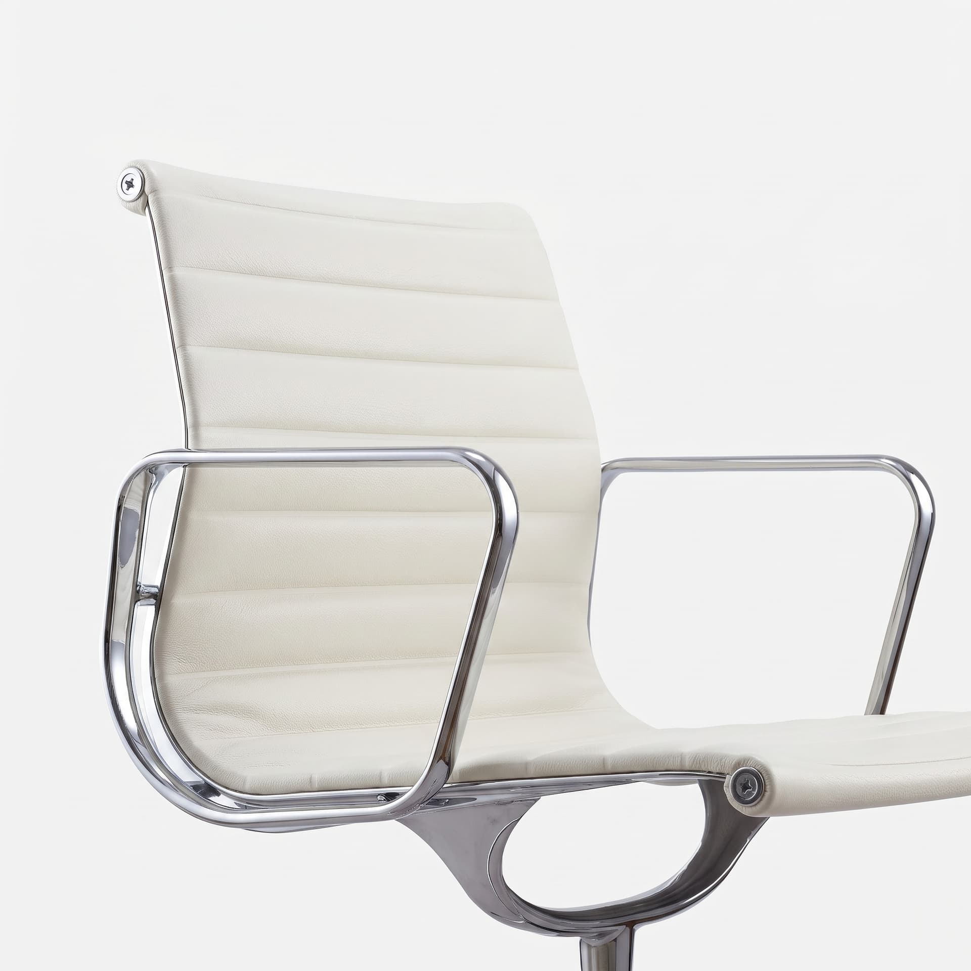 Krzesło obrotowe EA108 białe, odnowione, skóra Madras, proj. Ch. & R. Eames, Vitra - 368764