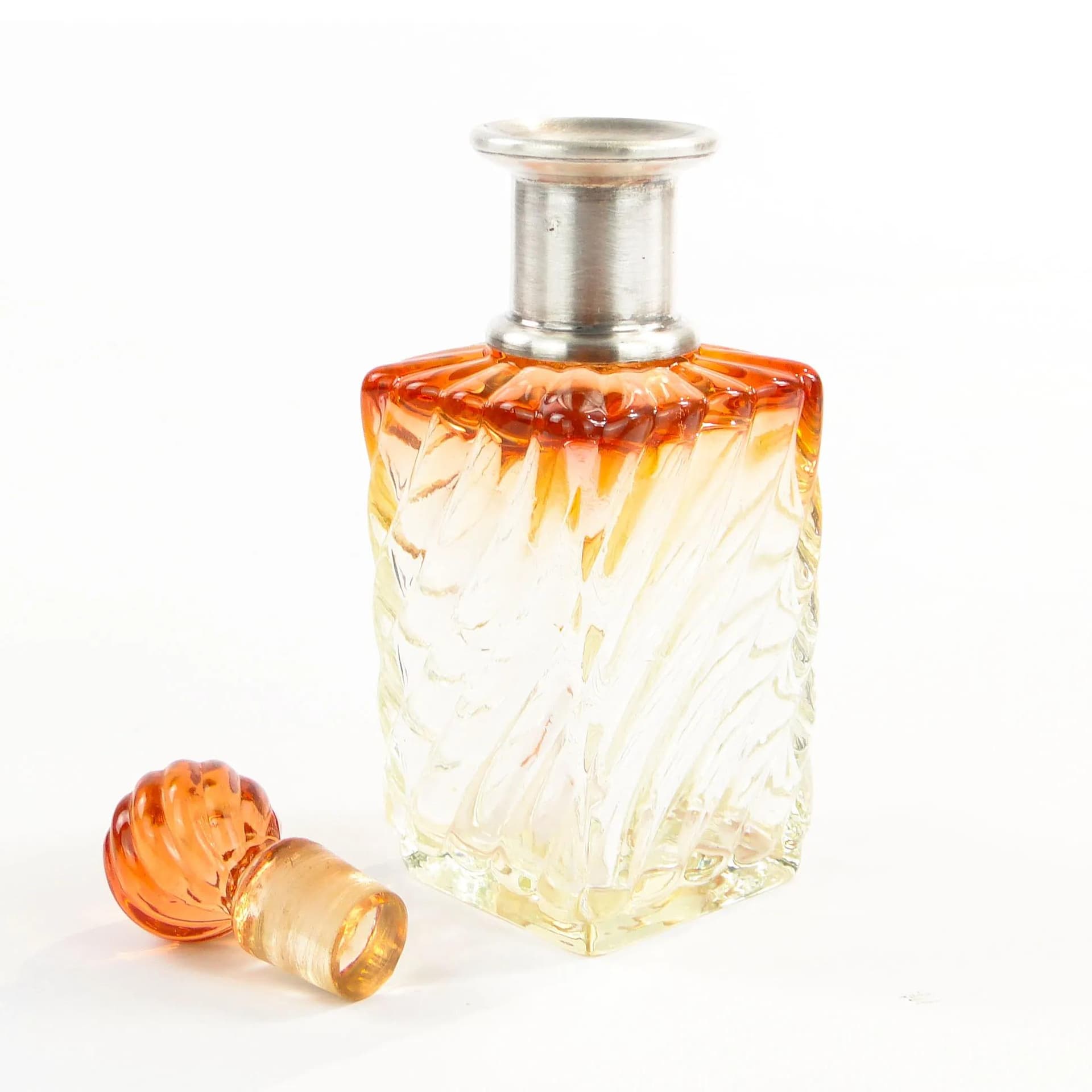 Flakon perfum secesyjny, kryształ pomarańczowy, srebro, Baccarat, Francja, początek XX w. - 368991