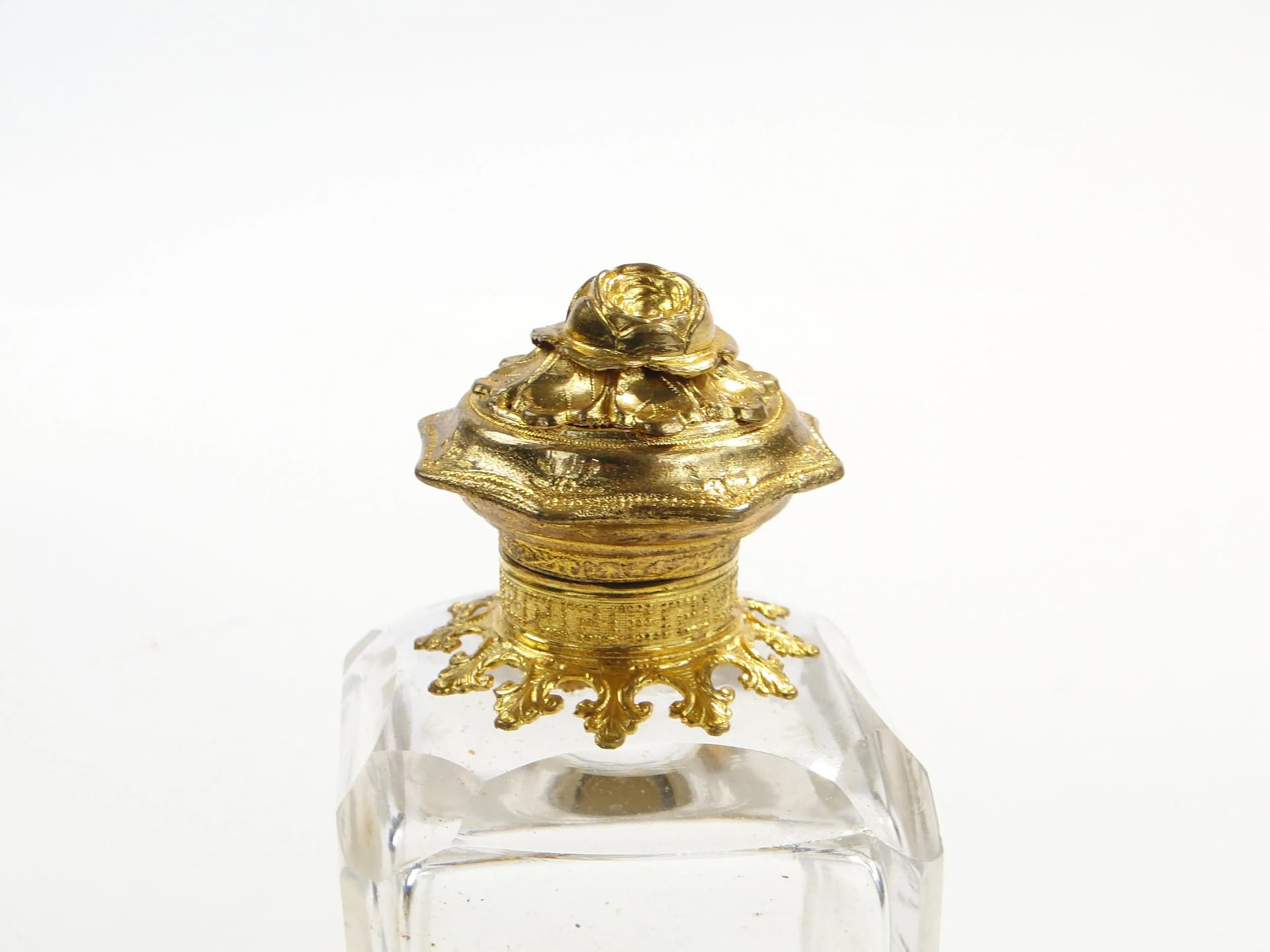 Flakon na perfumy, styl Ludwika Filipa, kryształ przezroczysty, metal złocony, Francja, XIX w. - 369040