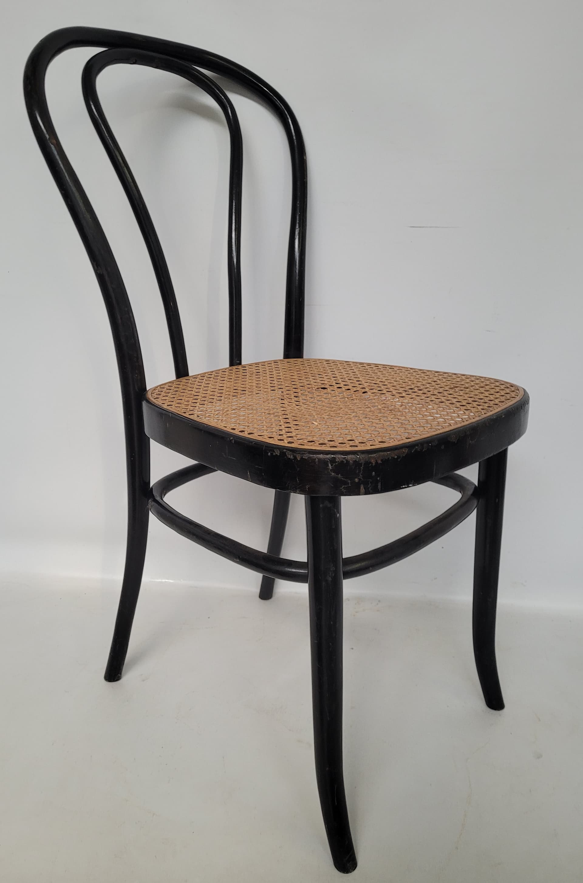 Krzesło gięte, czarny buk, rafia brązowa, Thonet, początek XX w. - 369130