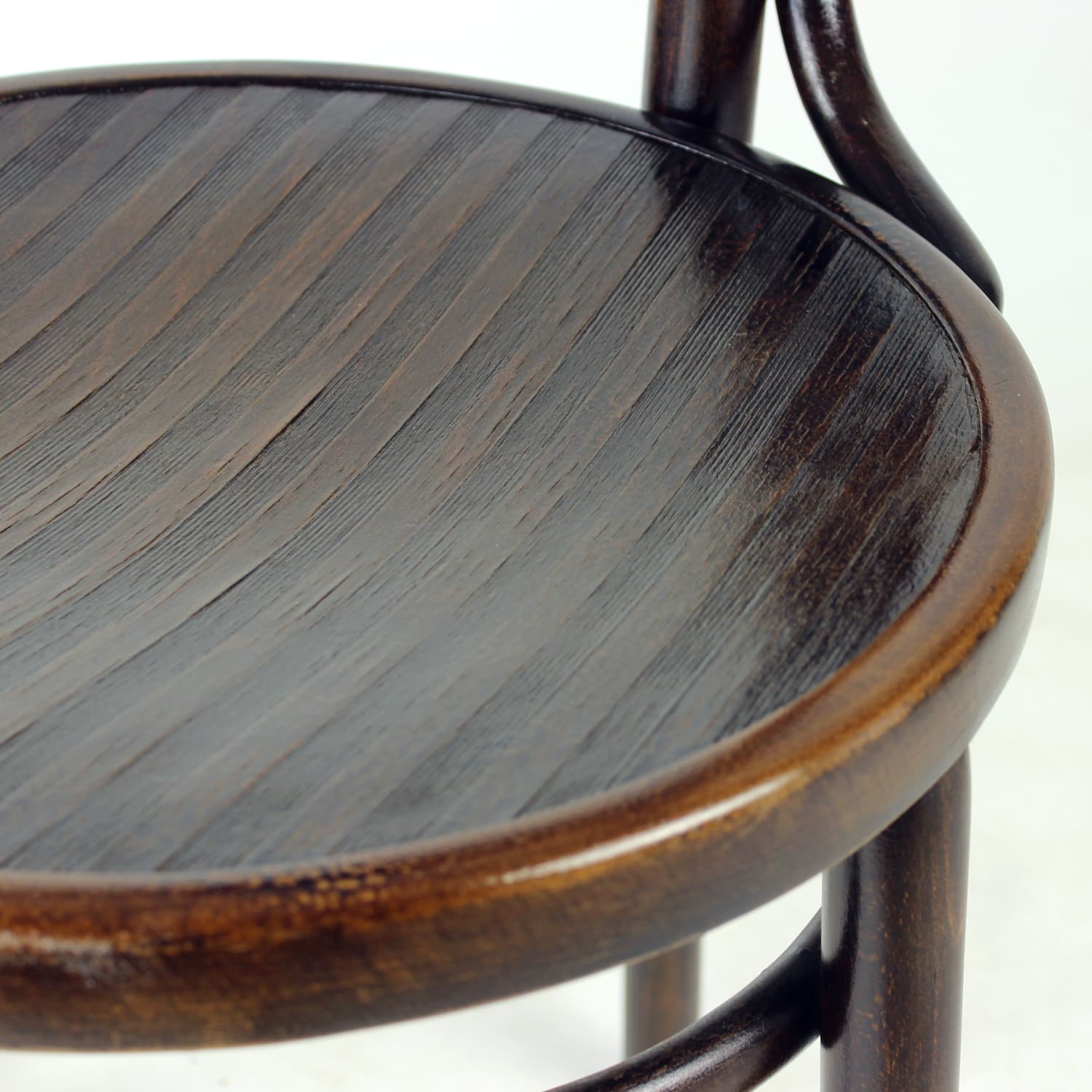 Krzesło gięte, brązowy, dąb, sklejka, Thonet, Czechosłowacja, lata 40. - 369329
