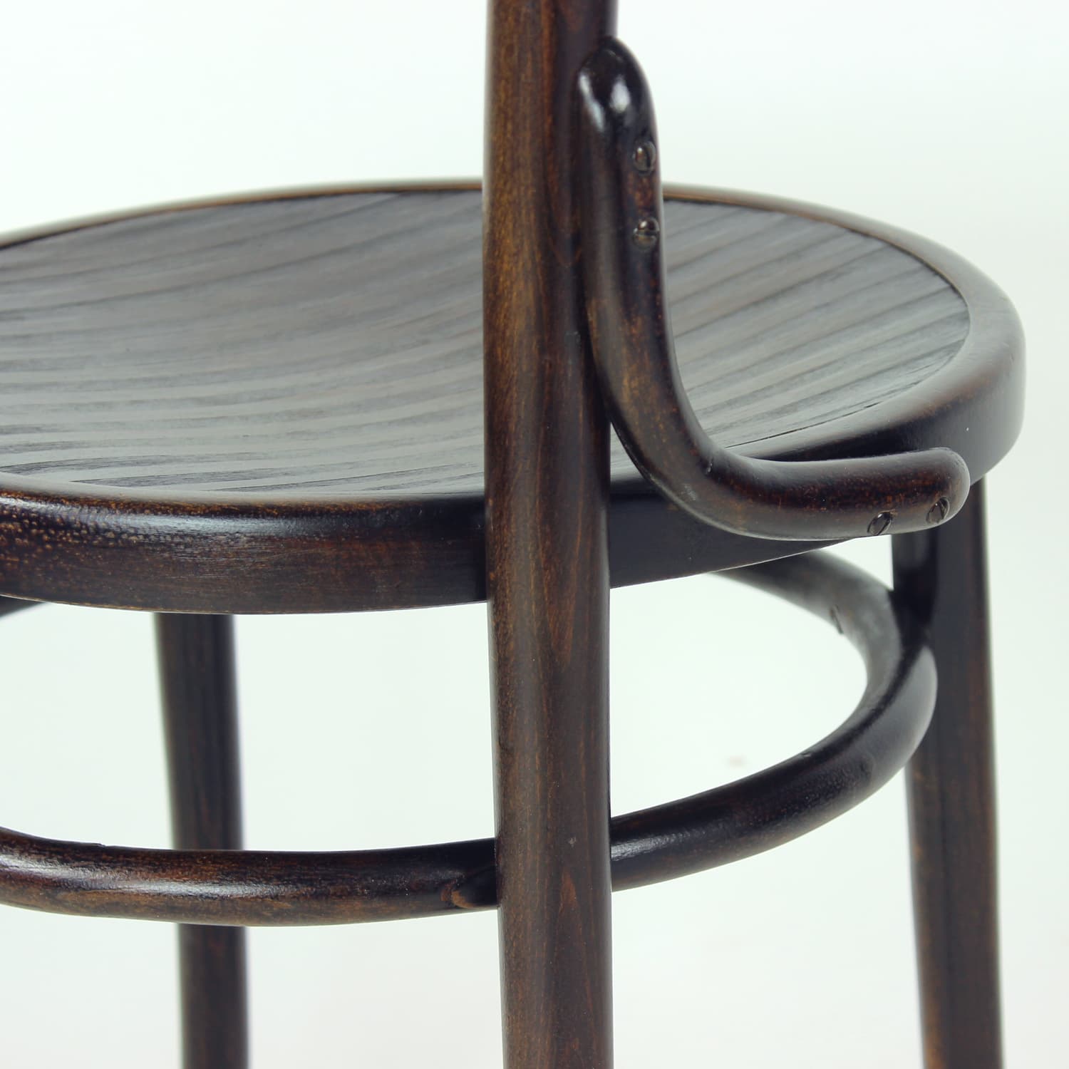 Krzesło gięte, brązowy, dąb, sklejka, Thonet, Czechosłowacja, lata 40. - 369323