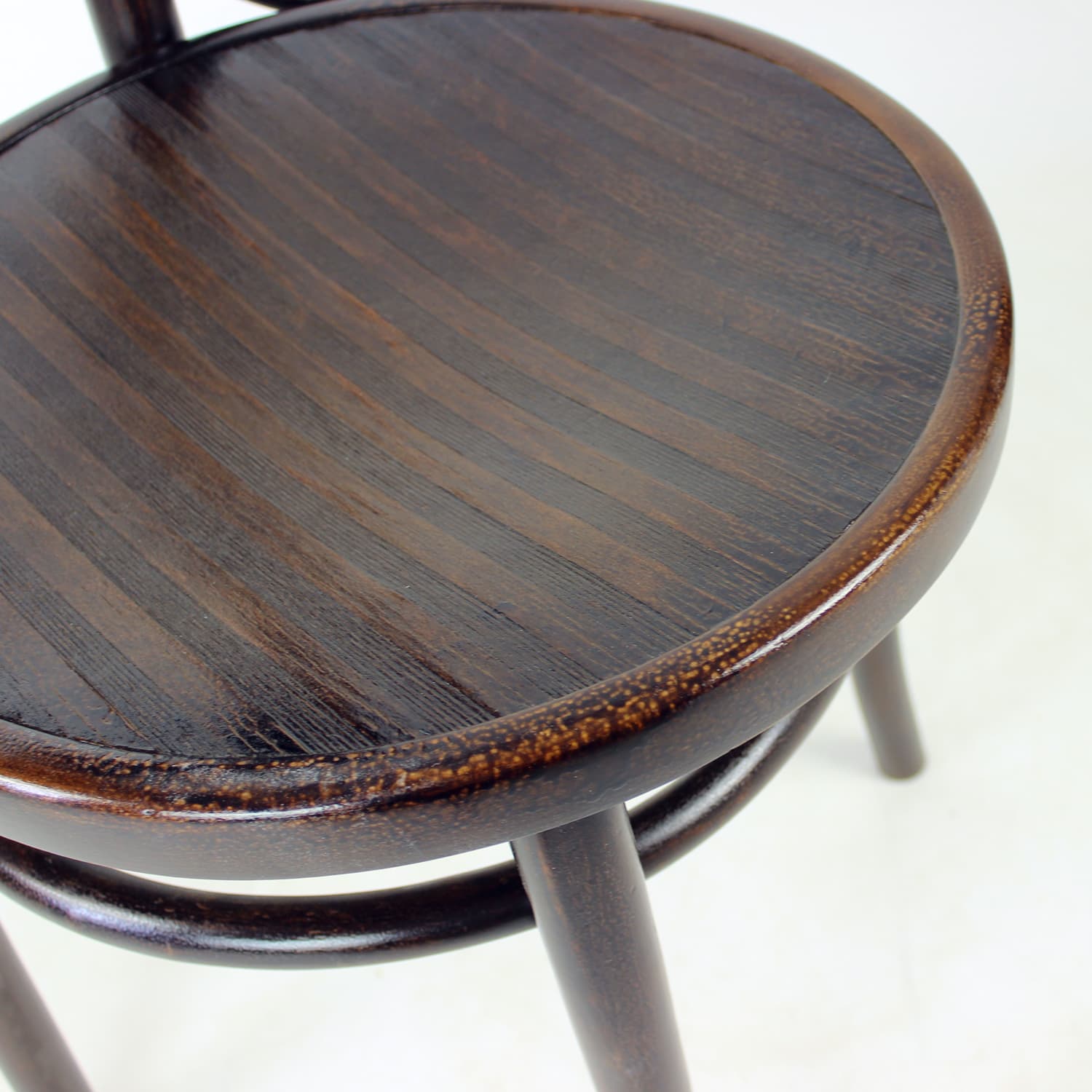 Krzesło gięte, brązowy, dąb, sklejka, Thonet, Czechosłowacja, lata 40. - 369328