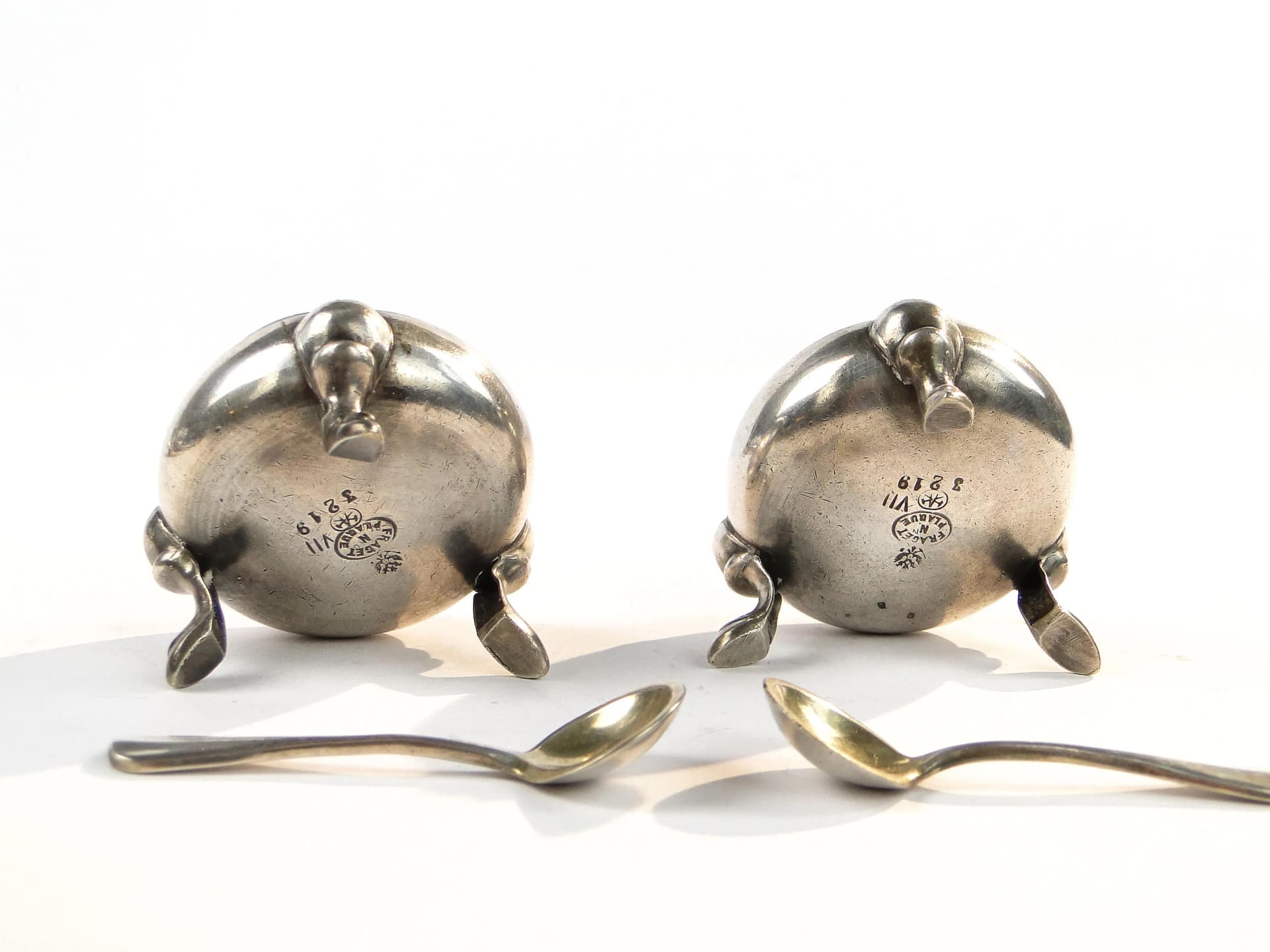 Pair of salt cellars on legs, silver gilt, Fraget, Poland, 1930s. - 27020