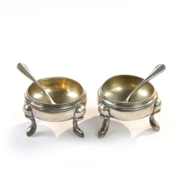 Pair of salt cellars on legs, silver gilt, Fraget, Poland, 1930s. - DIMENSION