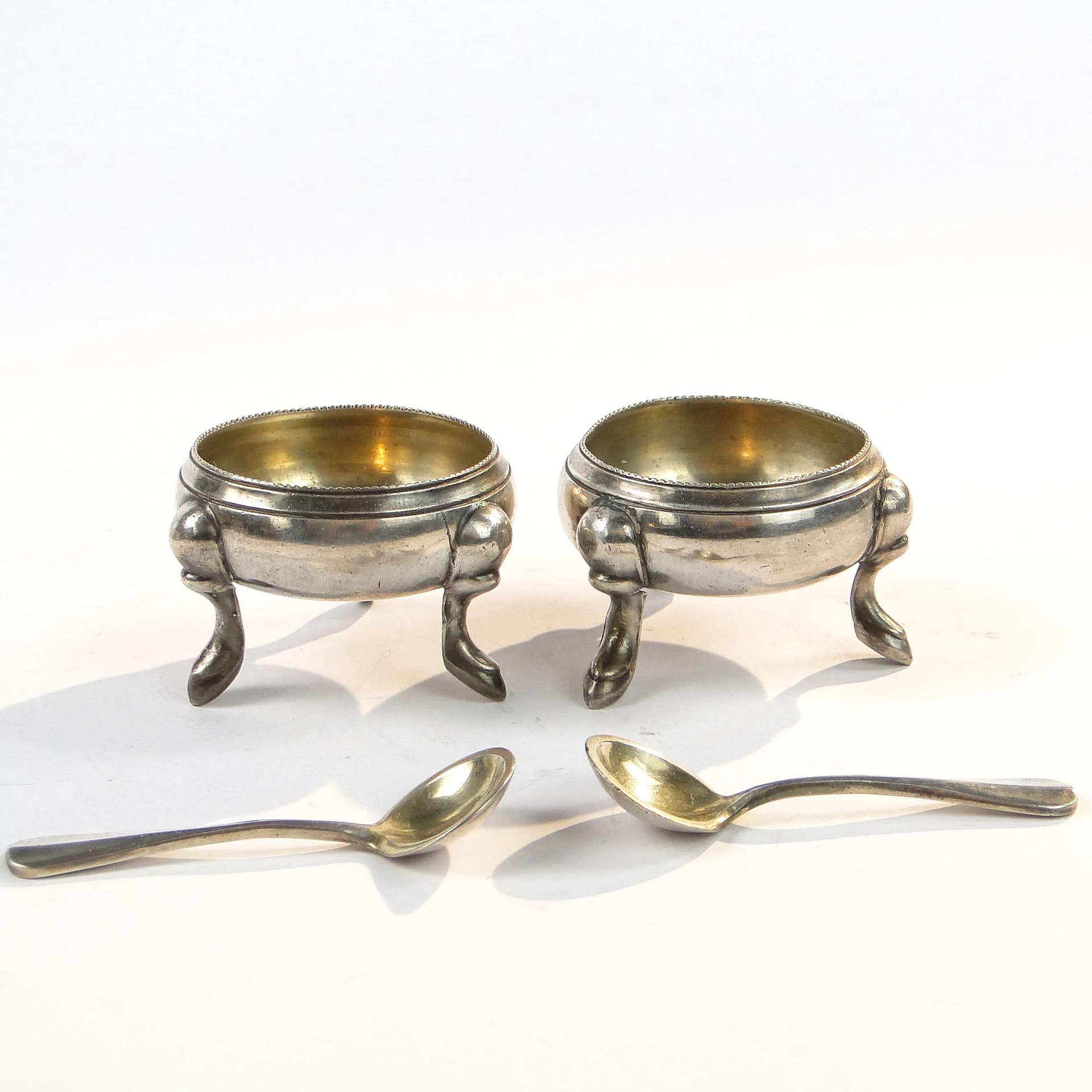 Pair of salt cellars on legs, silver gilt, Fraget, Poland, 1930s. - 27019