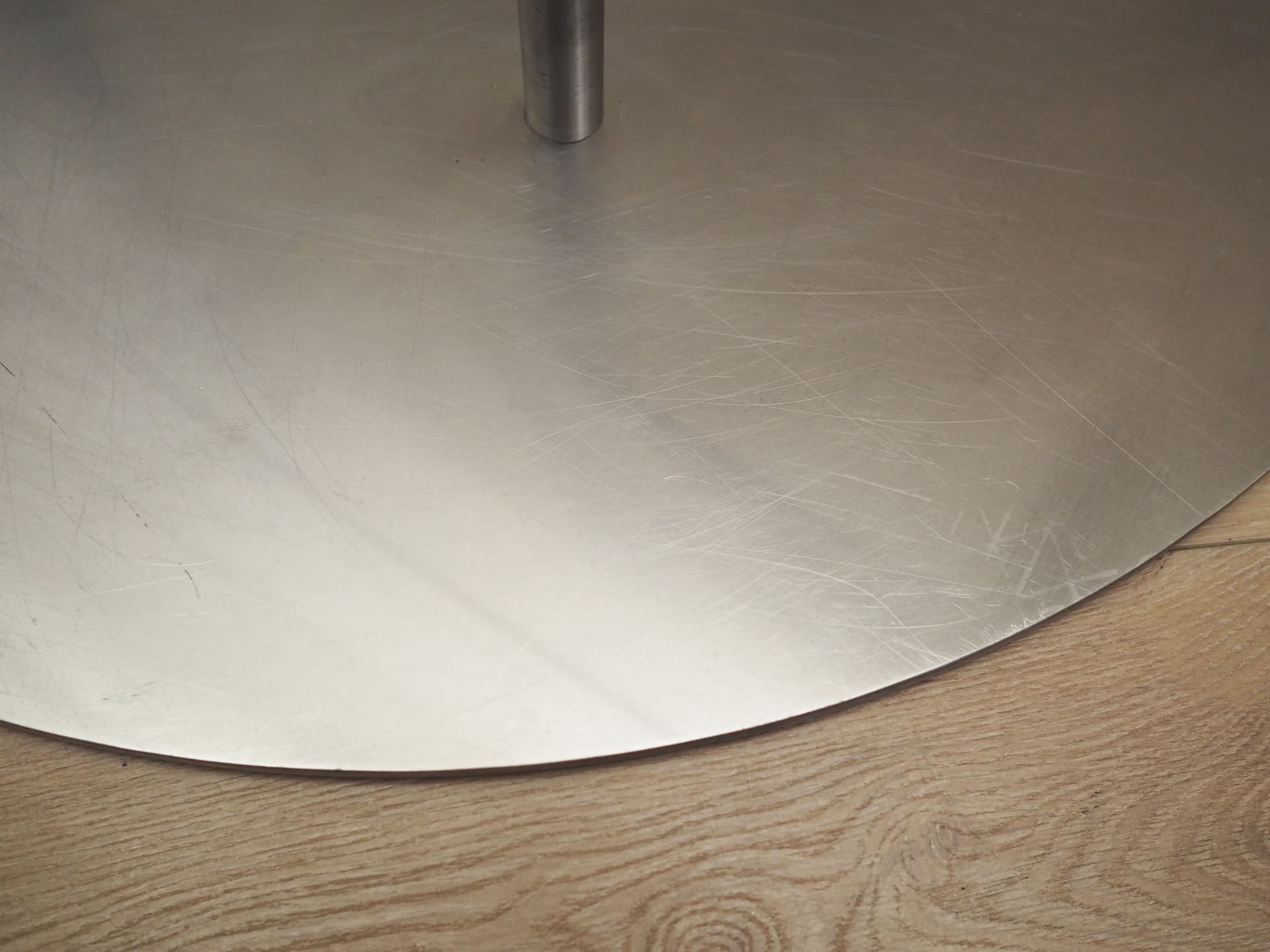 Wieszak stojący, minimalizm, metal srebrny, Dania, lata 90. - 77838