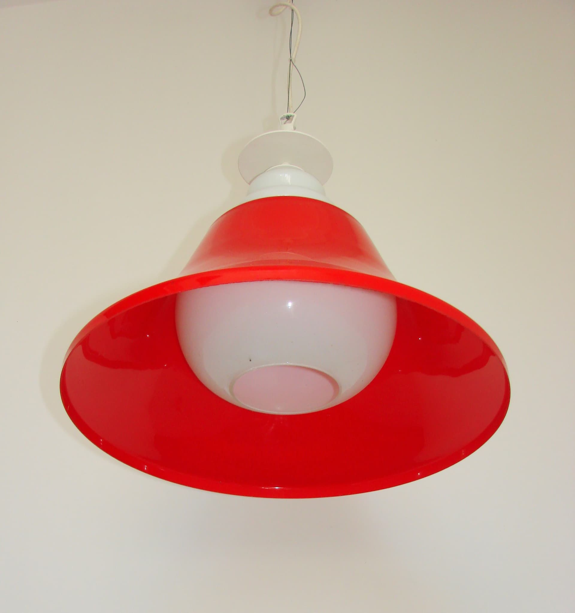 Lampa wisząca Space Age, czerwony biały, akryl, lata 70. - 370029