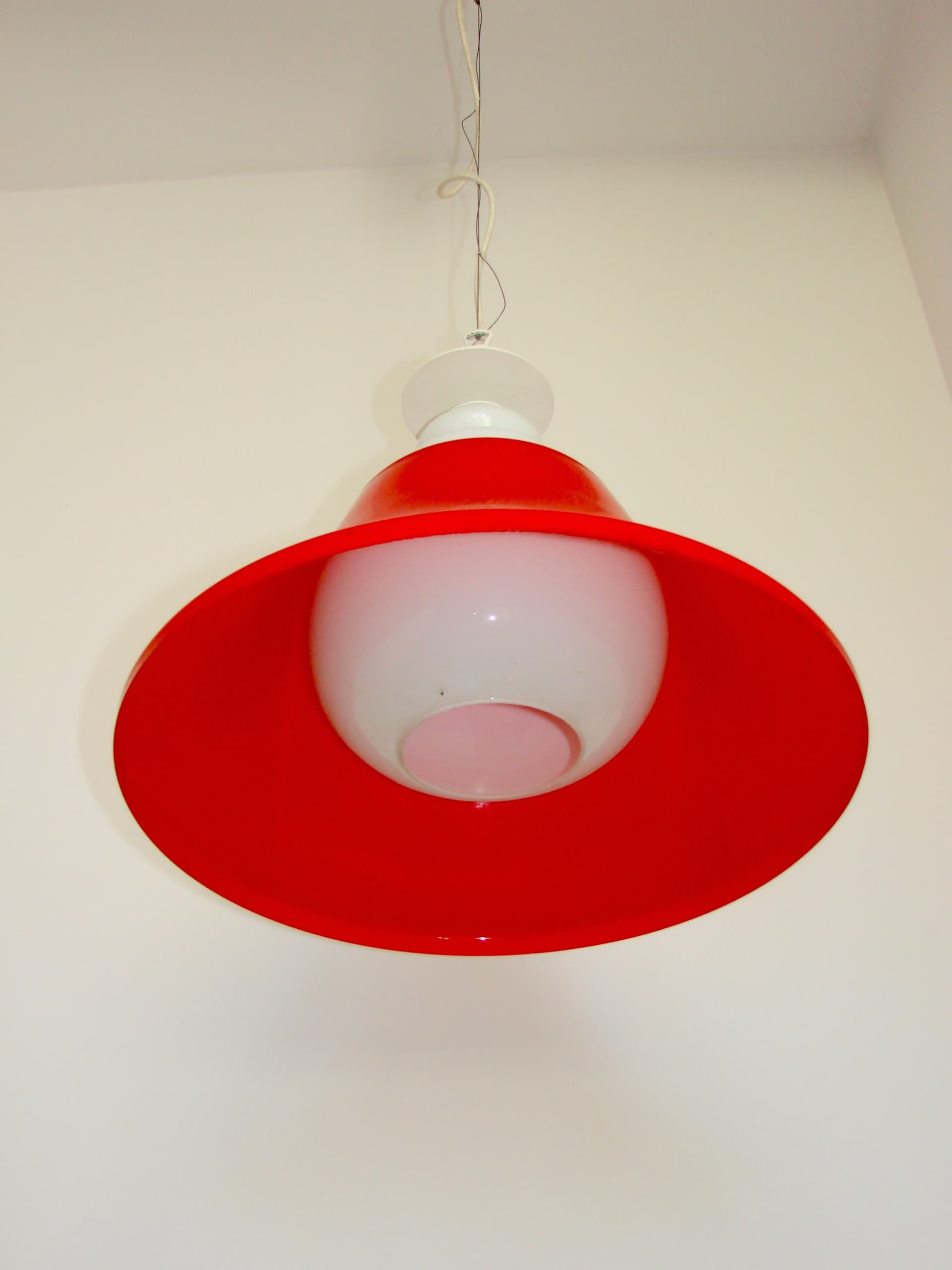 Lampa wisząca Space Age, czerwony biały, akryl, lata 70. - 370028