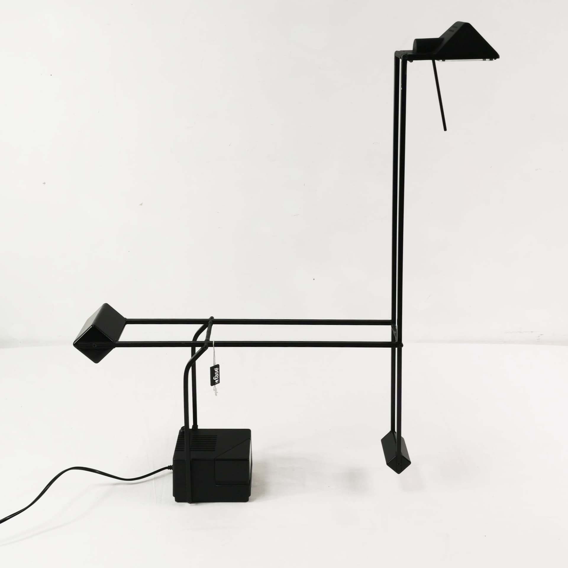 Lampka biurkowa modernistyczna, czarny, metal plastik, Fase, Hiszpania, lata 70. - 370116