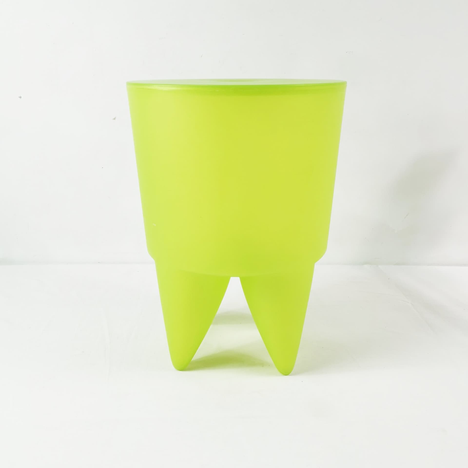 Taboret Bubu, zielony, plastik, proj. P. Starck, Francja, lata 90. - 370151
