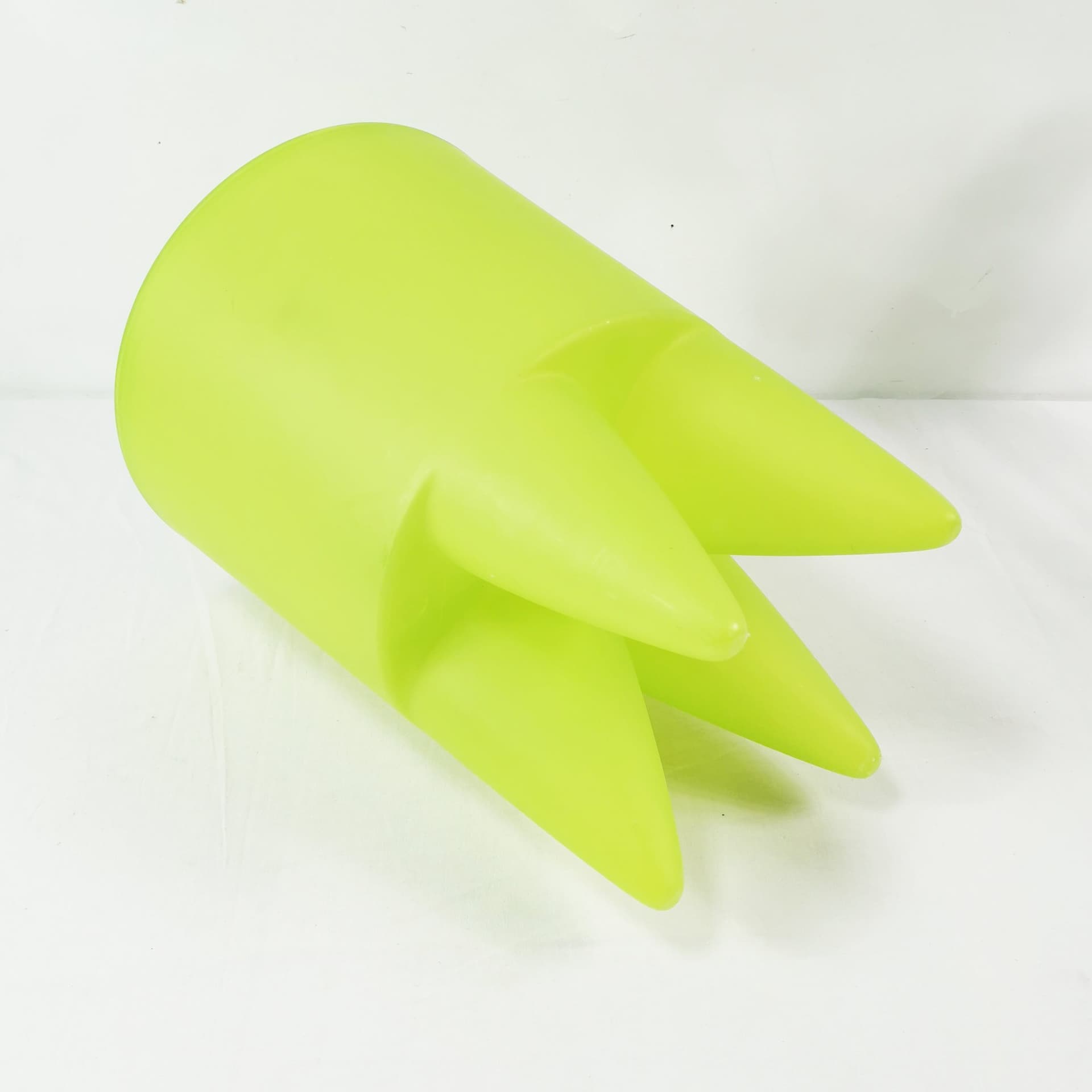 Taboret Bubu, zielony, plastik, proj. P. Starck, Francja, lata 90. - 370143