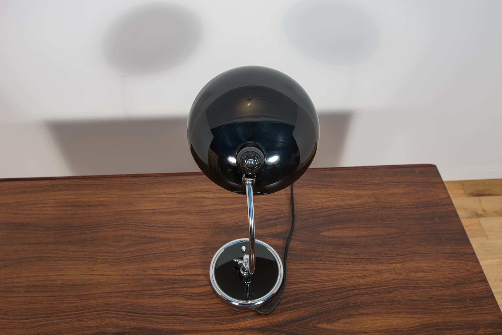 Lampa biurkowa Kaiser Idell 6631R Luxus, metal czarny, stal polerowana srebrna, proj. C. Dell, Kaiser Leuchten, Dania, lata 30. - 370247