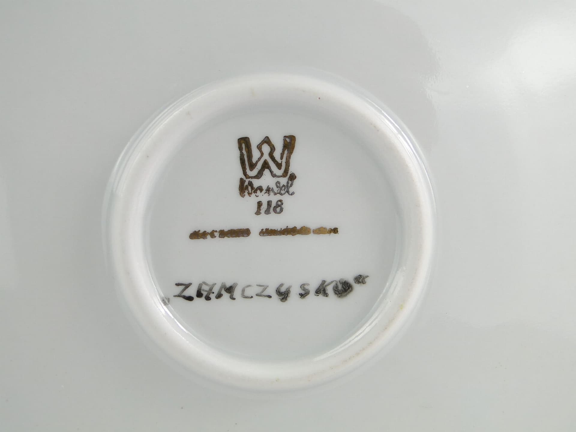 Patera dekoracyjna, porcelana zielona czarna biała, proj. T. Waligórska, Polska, lata 60. - 370354