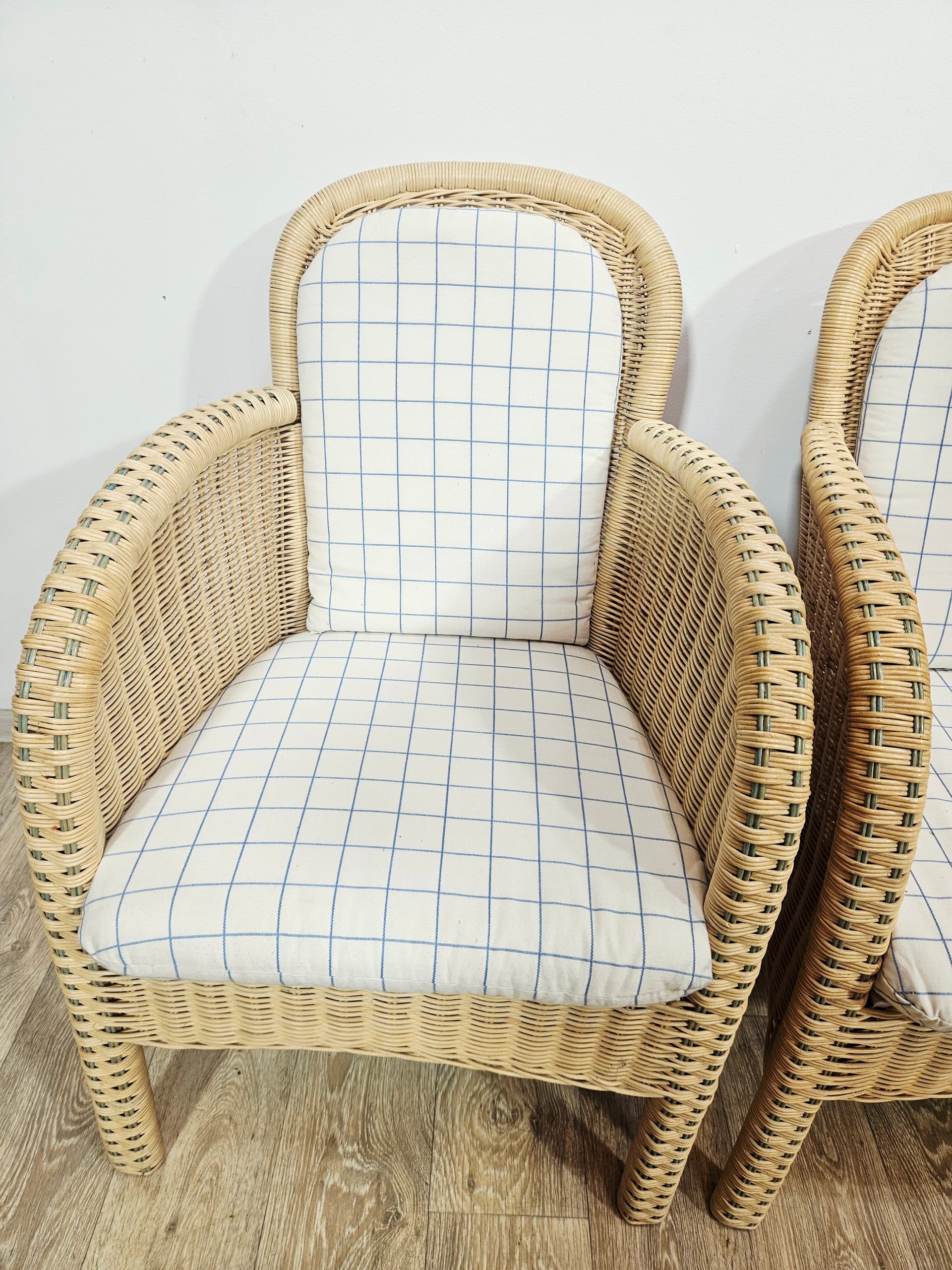 Zestaw czterech foteli, rattan beżowy, tkanina czarna, Niemcy, lata 90. - 370800