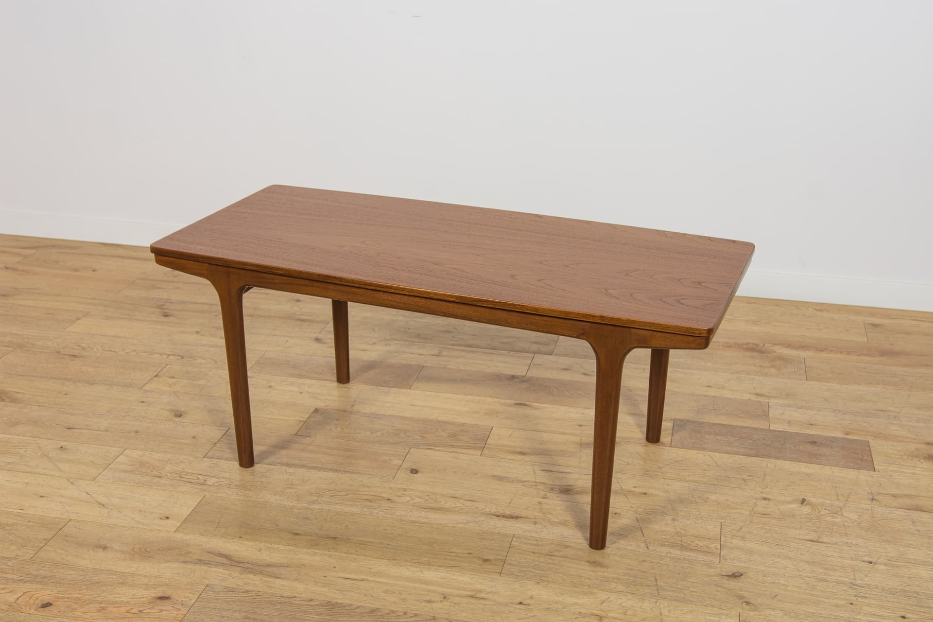 Stolik kawowy, teak brązowy, McIntosh, Wielka Brytania, lata 60. - 370822