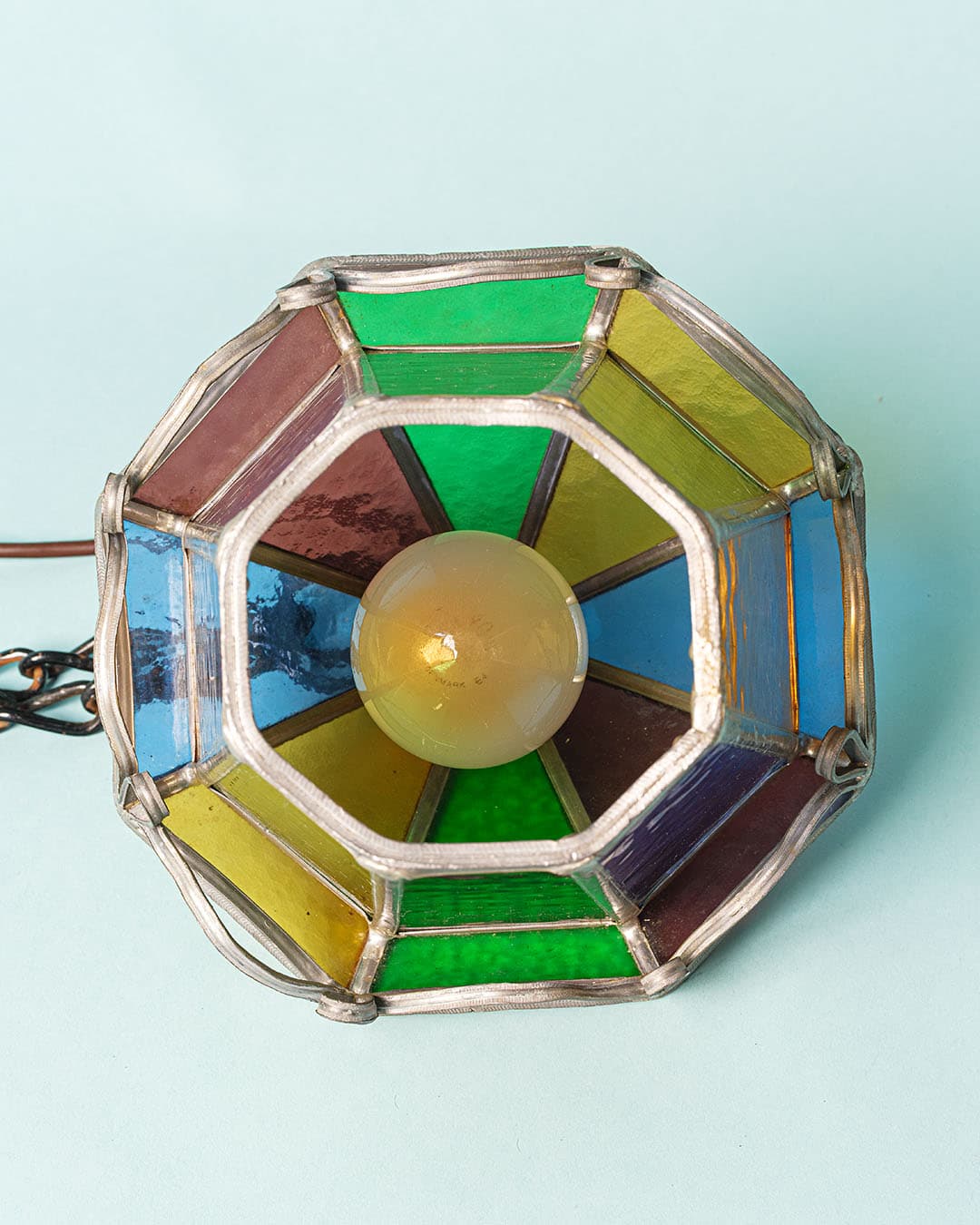Lampa wisząca witrażowa, zielony czerwony niebieski, szkło metal, Dania, lata 70. - 370850