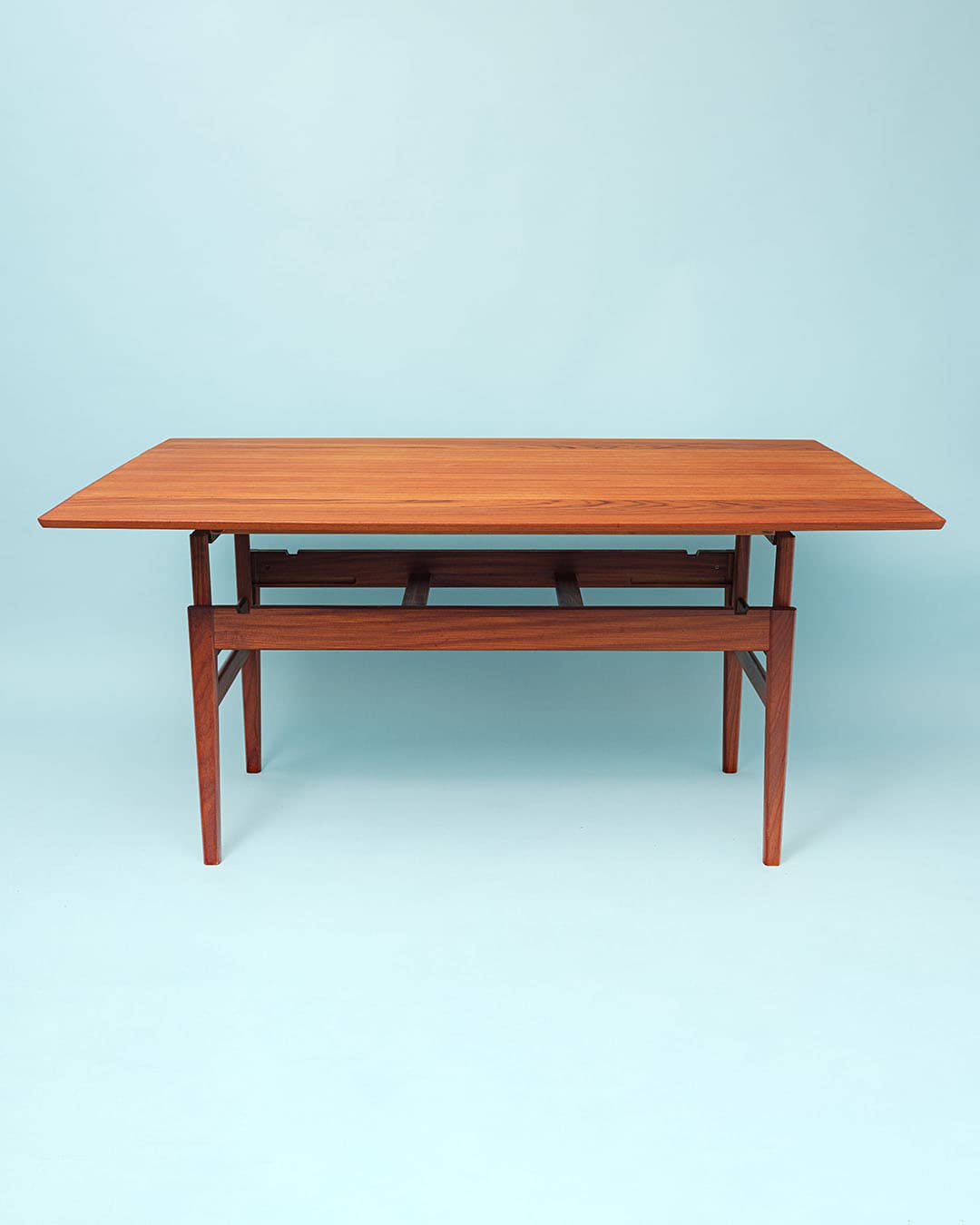 Stół jadalniany, teak brązowy, Dania, lata 70. - 370895