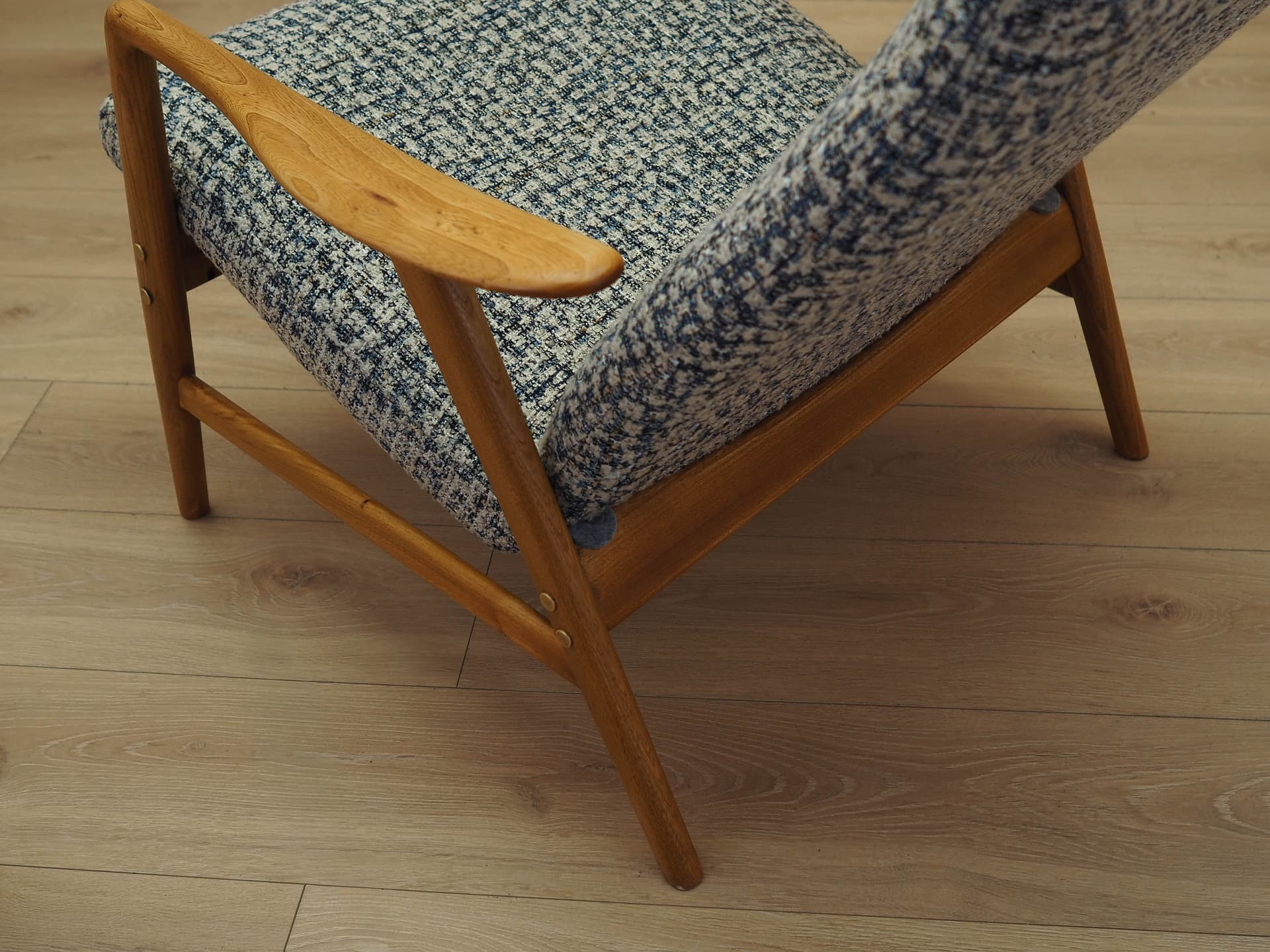 Fotel Kontour, teak, tkanina niebieski beżowy biały, Fritz Hansen, Dania, lata 60. - 371245
