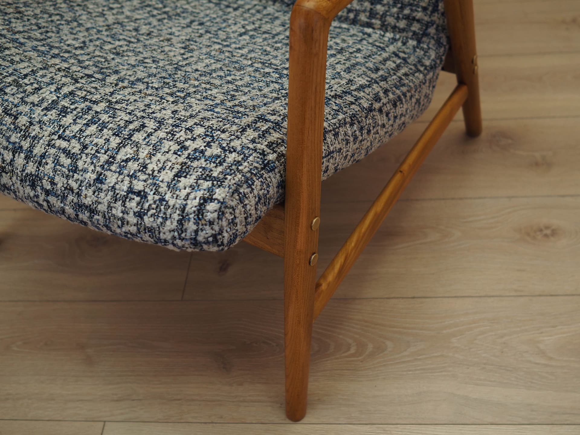 Fotel Kontour, teak, tkanina niebieski beżowy biały, Fritz Hansen, Dania, lata 60. - 371241
