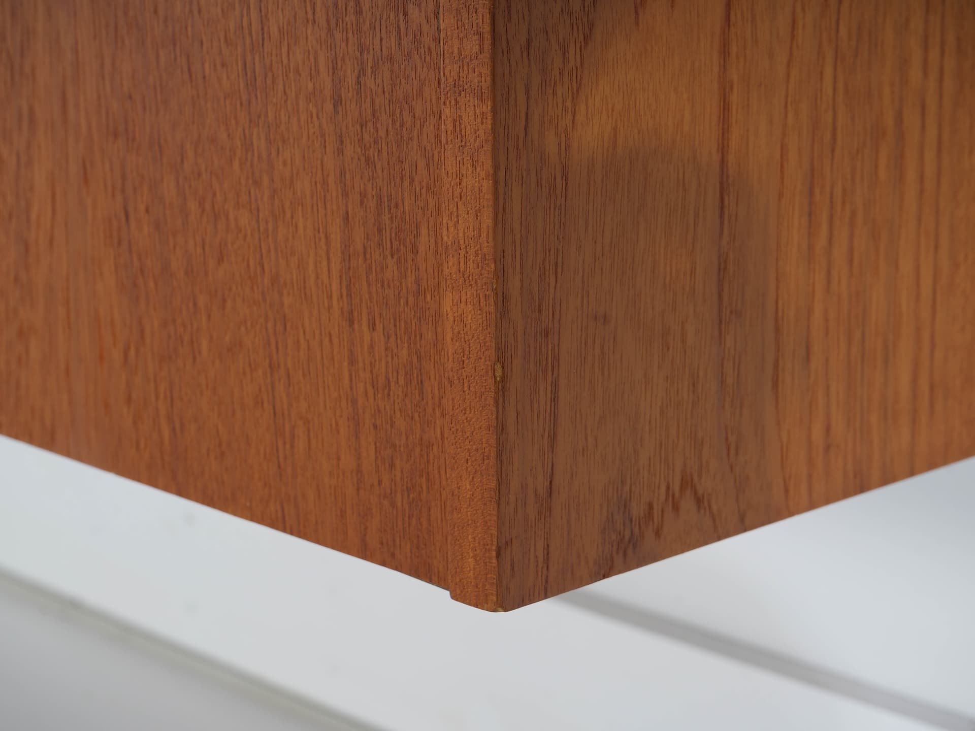 Regał modułowy, teak brązowy, metal czarny, Dania, lata 70. - 371382