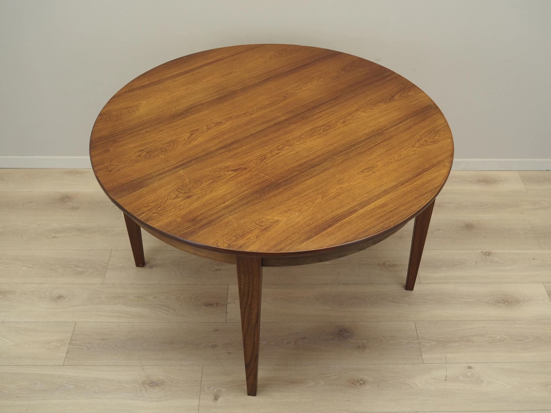 Round Table, brown rosewood, Denmark, 1970s - 27066