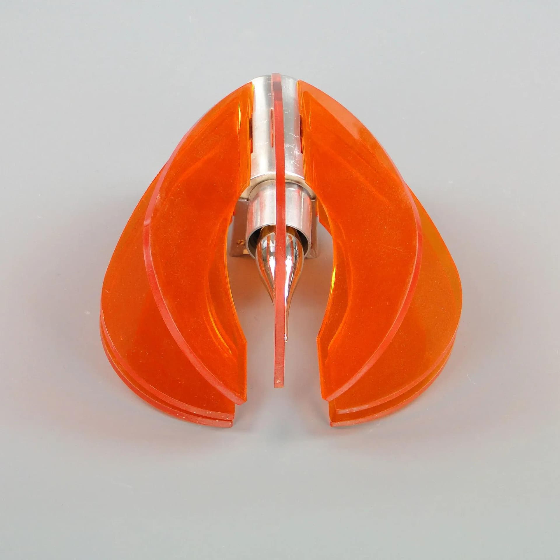 Kinkiet modernistyczny, pomarańczowy, akryl, aluminium, Niemcy, lata 50. - 371581
