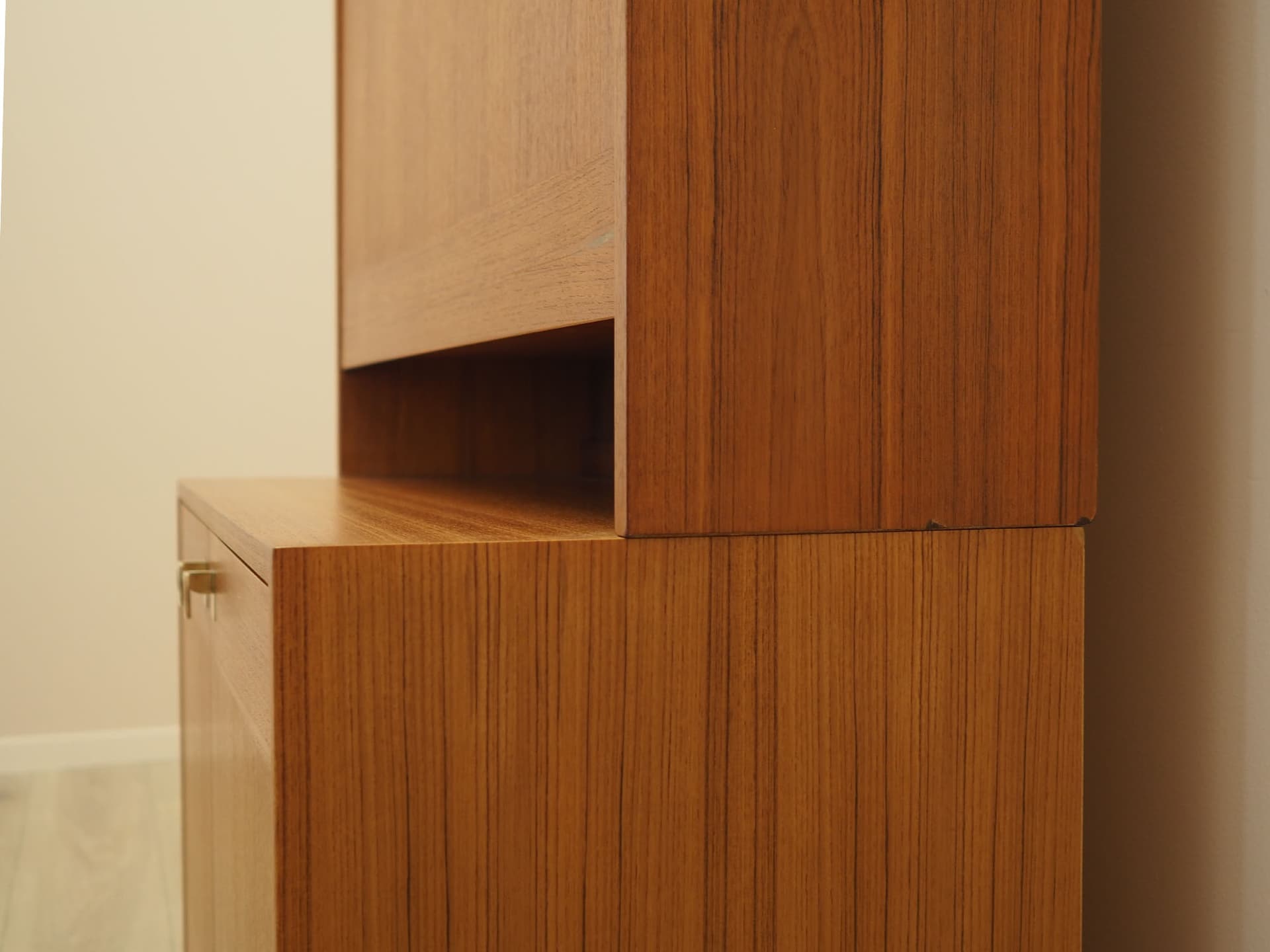 Regał z barkiem, teak brązowy, Dania, lata 70. - 371758